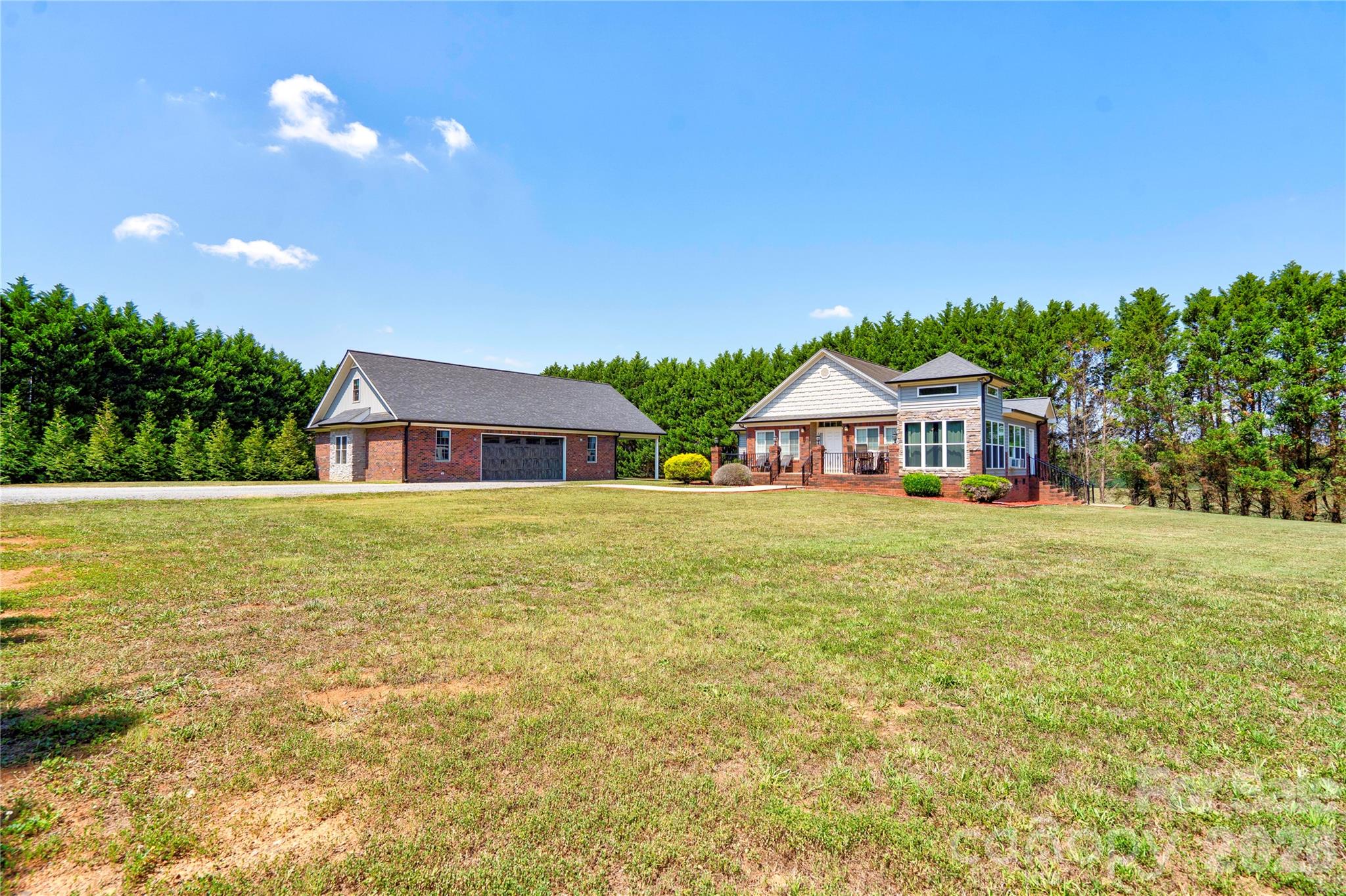101 Northeastern Drive Property Photo