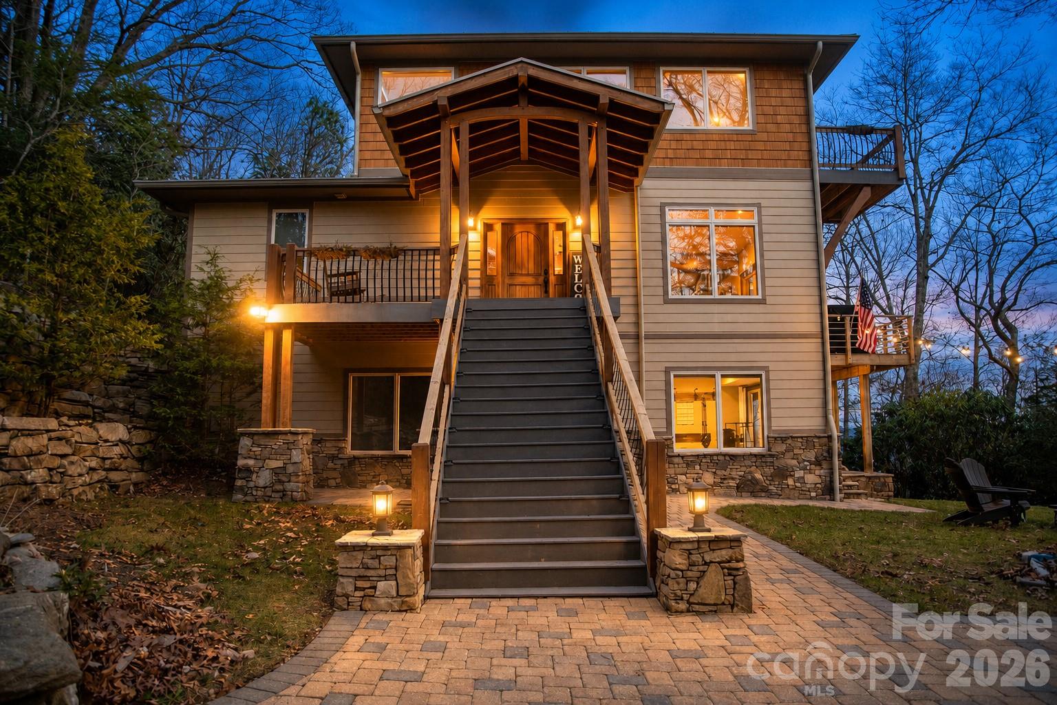 425 Flat Top Mountain Road Property Photo 1