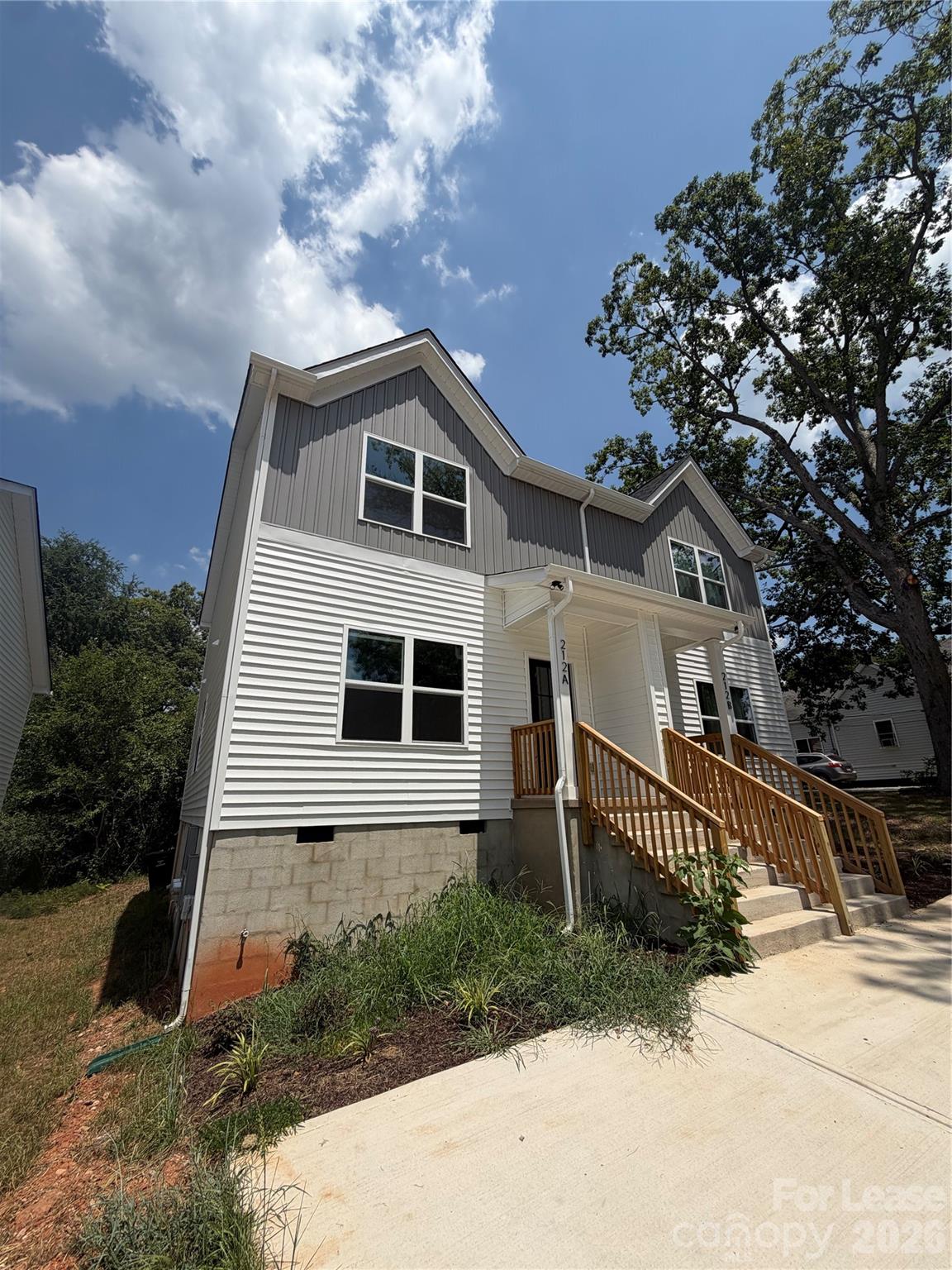 212 N Yadkin Avenue A Property Photo 2