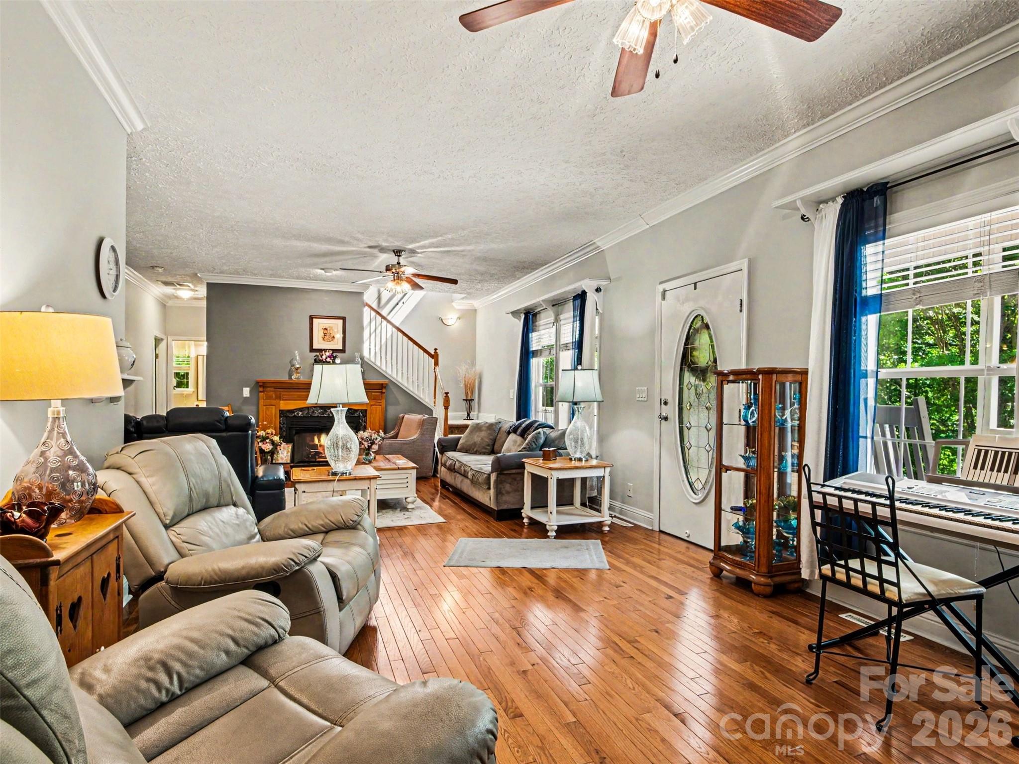 915 Ostwalt Amity Road Property Photo 8