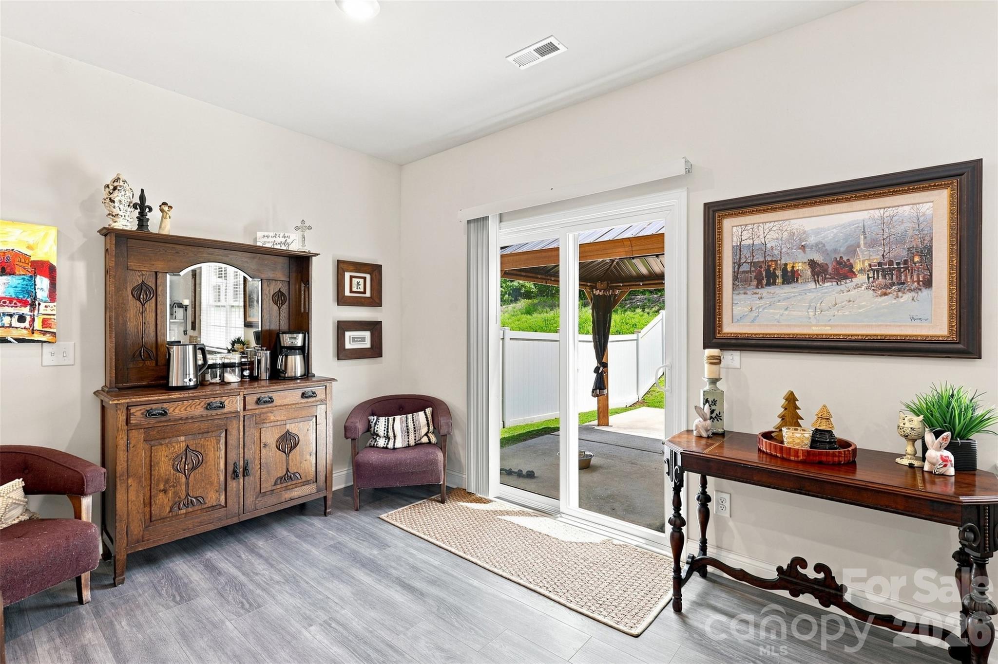 5120 Briscoe Drive Property Photo 17