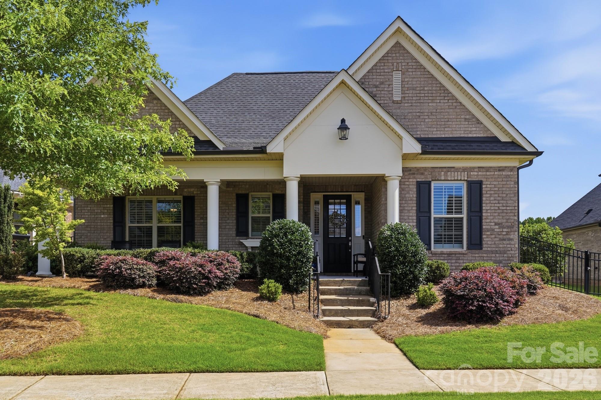 5012 Vita Way Property Photo 1