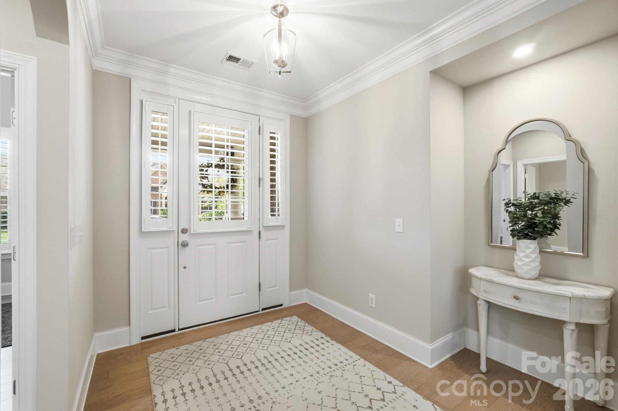 5012 Vita Way Property Photo 5