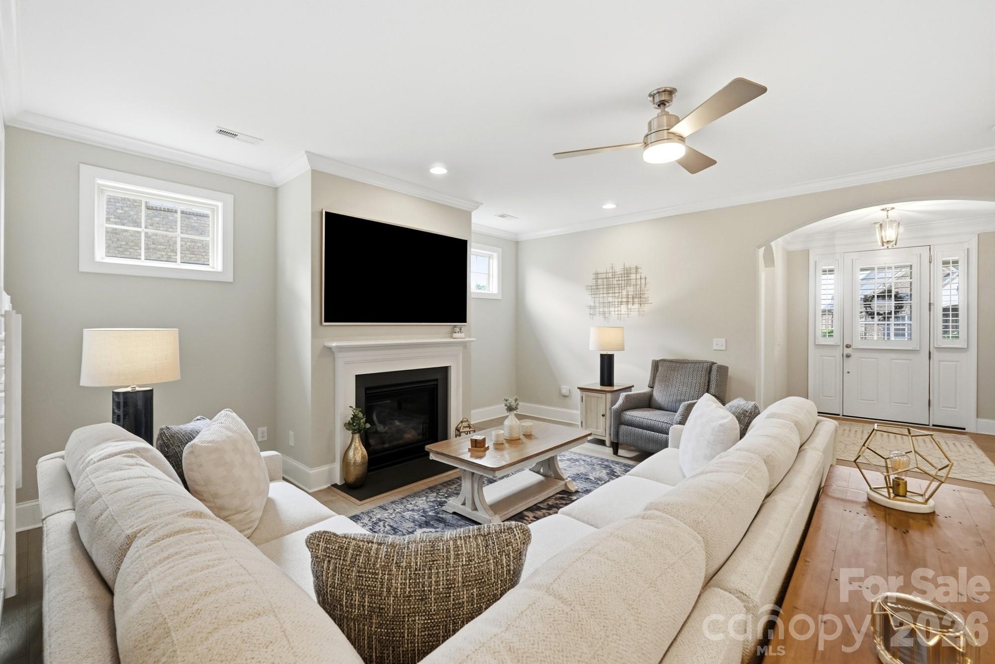 5012 Vita Way Property Photo 6