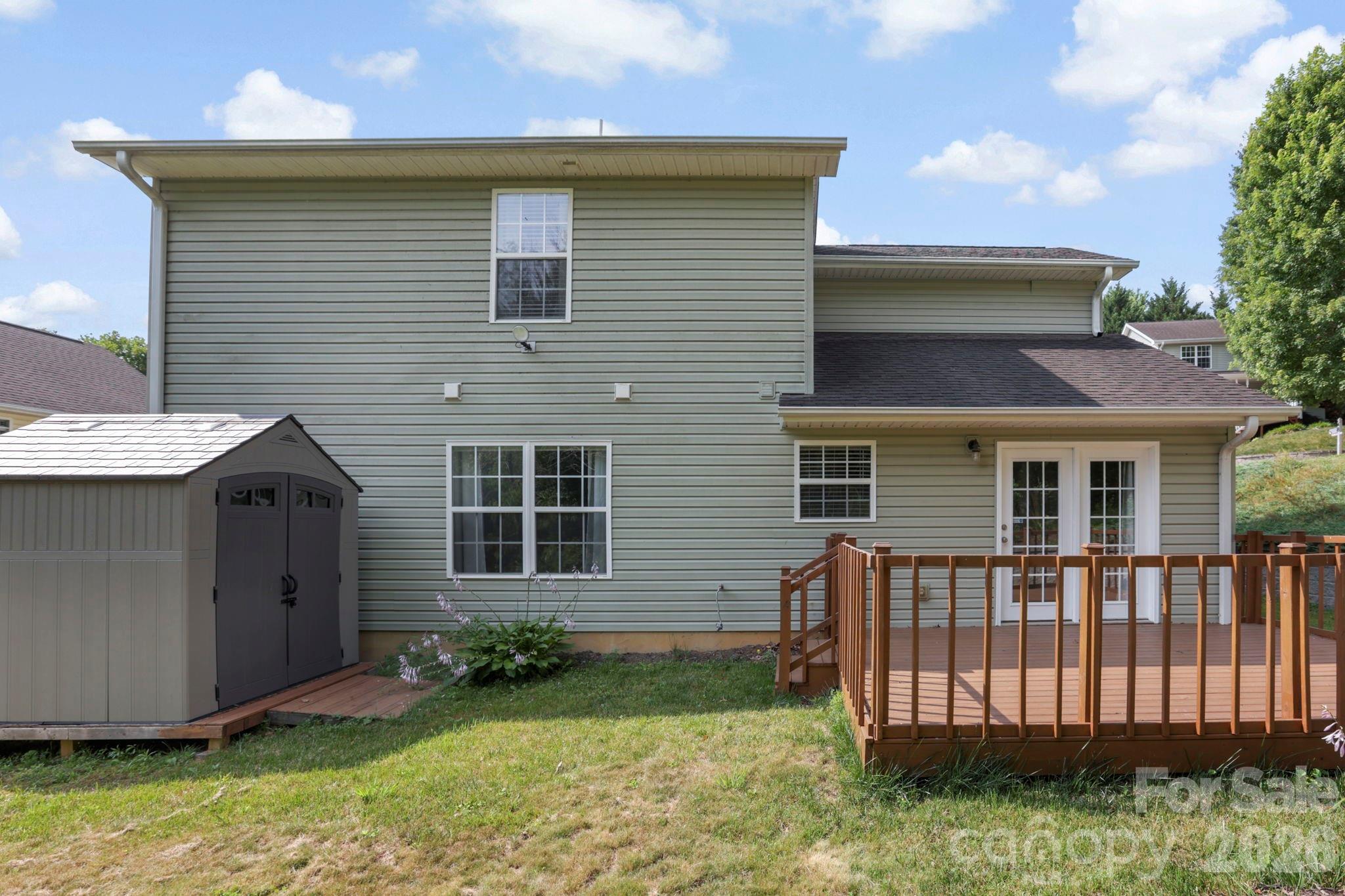 50 Ridgeland Lane Property Photo 5