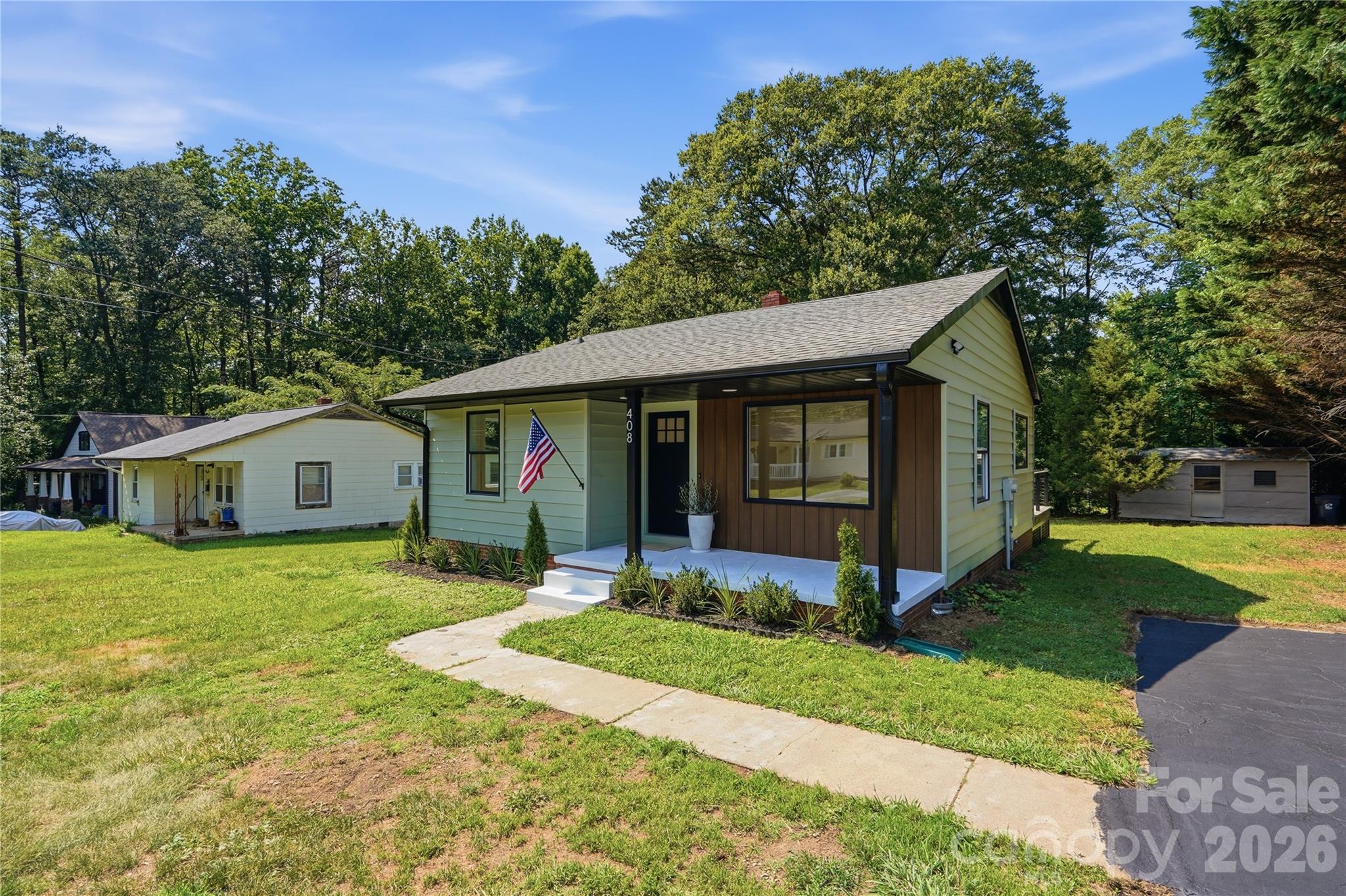 408 Rhyne Street Property Photo 2