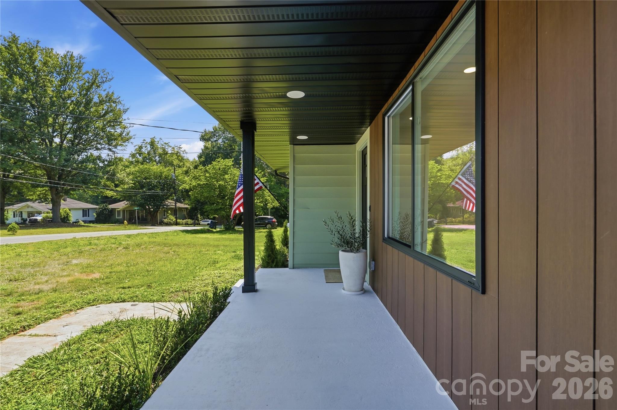 408 Rhyne Street Property Photo 5
