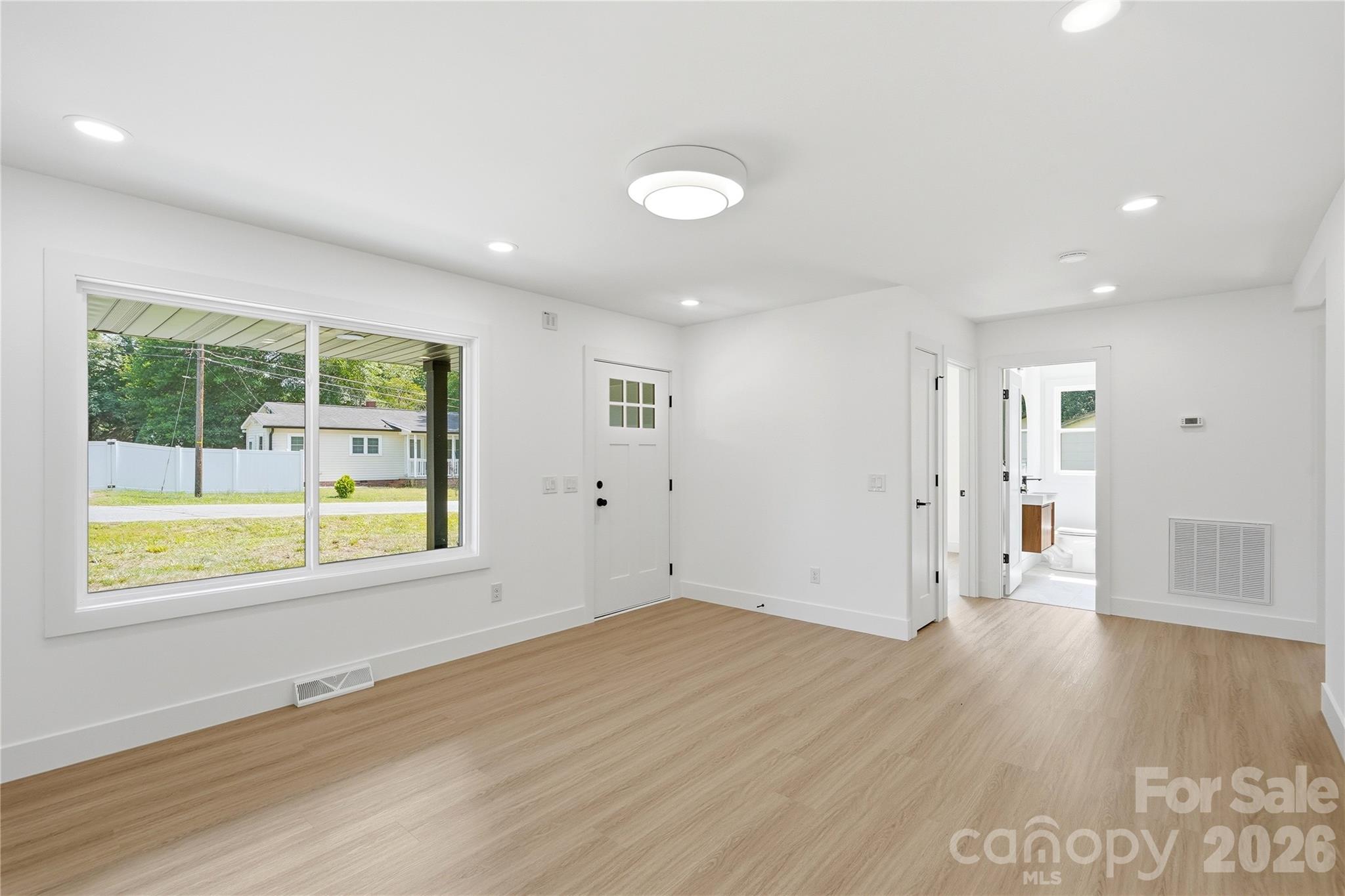 408 Rhyne Street Property Photo 6