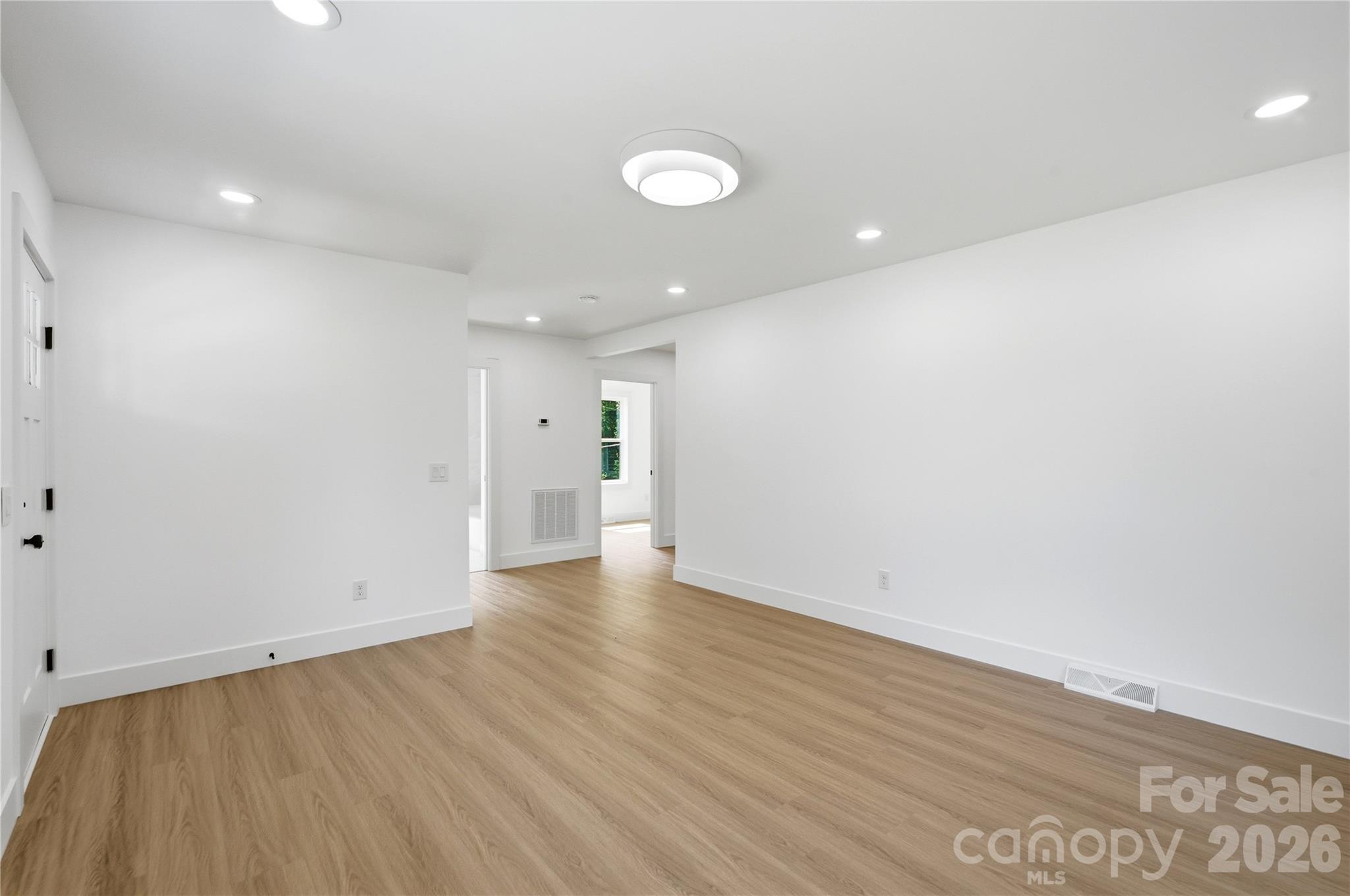 408 Rhyne Street Property Photo 9