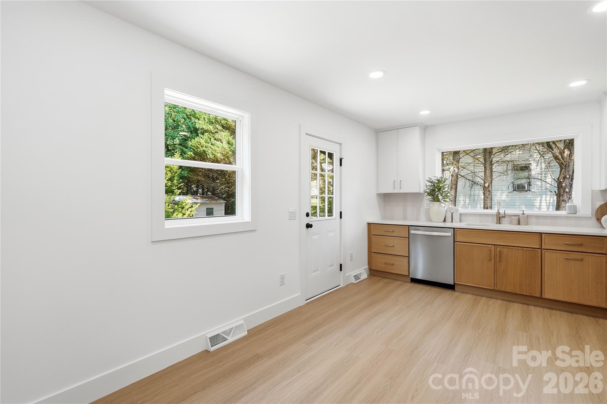 408 Rhyne Street Property Photo 18