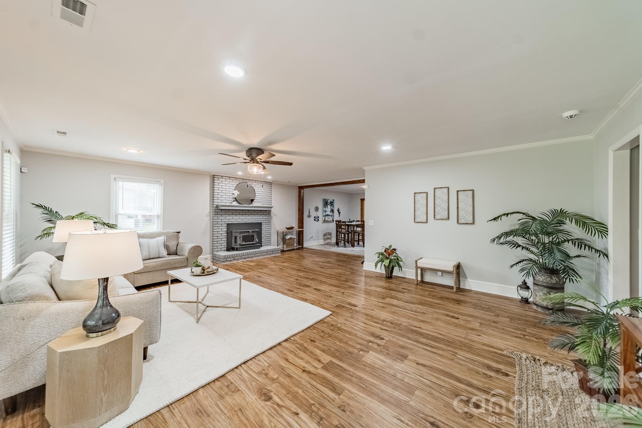 7400 Sample Road Property Photo 7