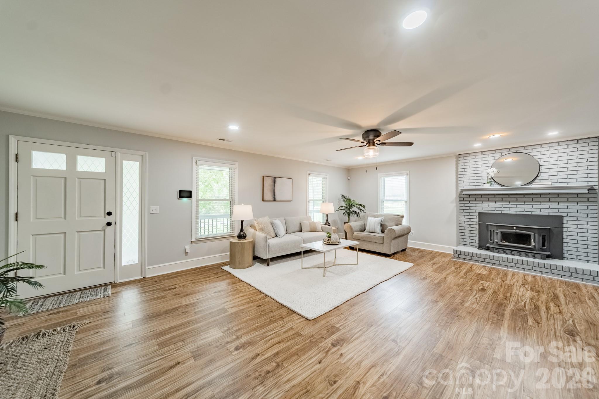 7400 Sample Road Property Photo 8