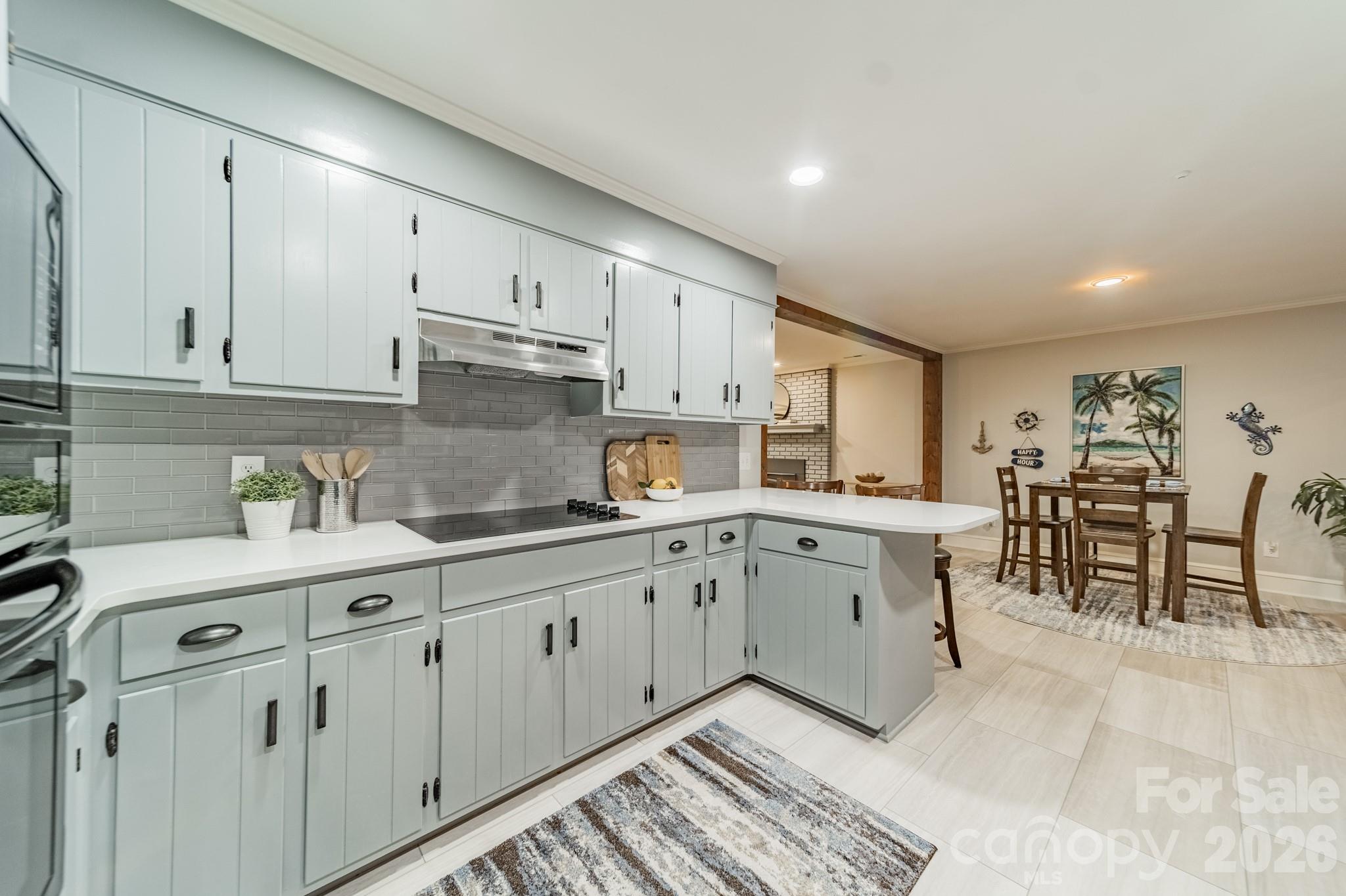 7400 Sample Road Property Photo 15