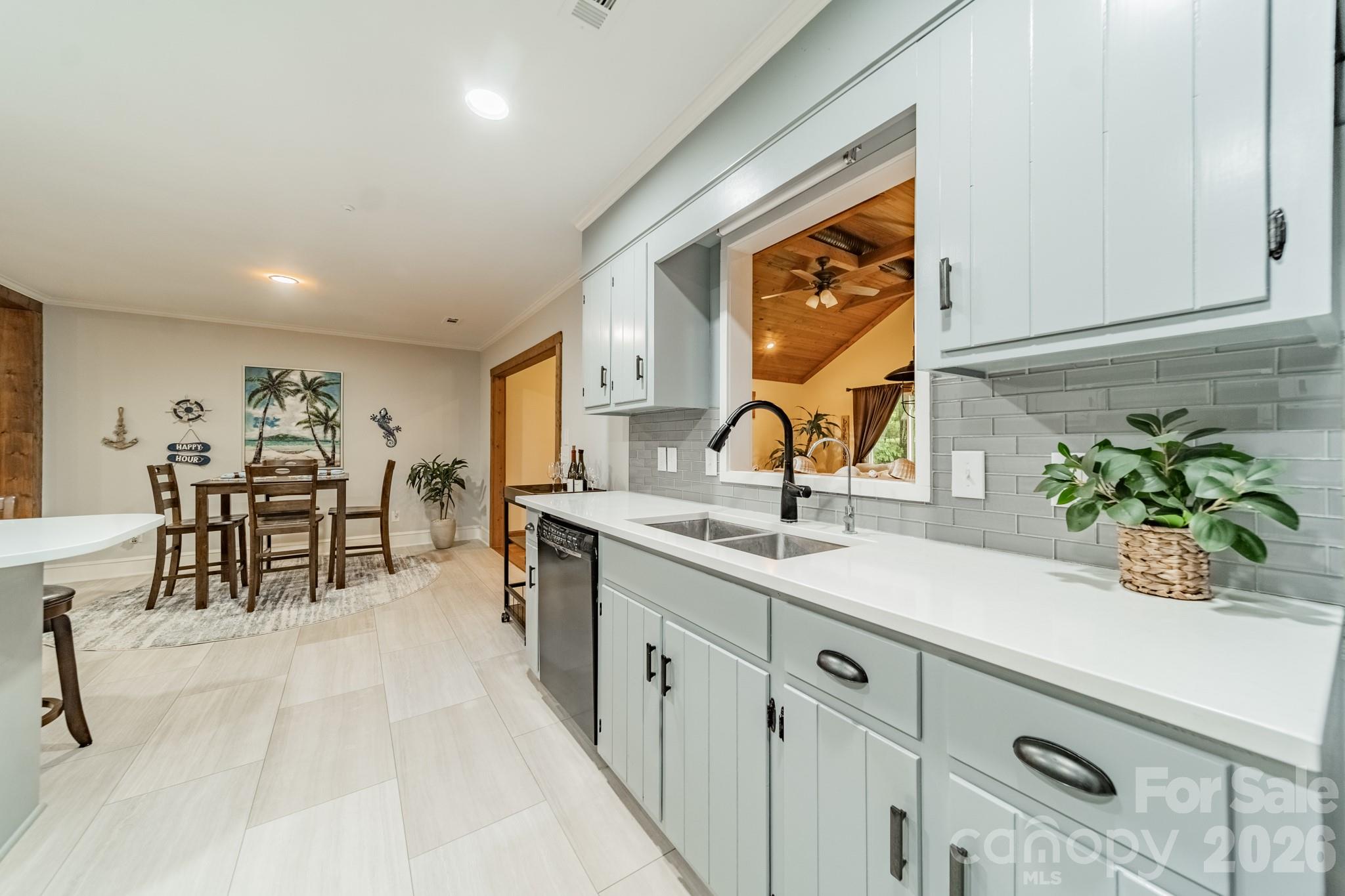 7400 Sample Road Property Photo 16
