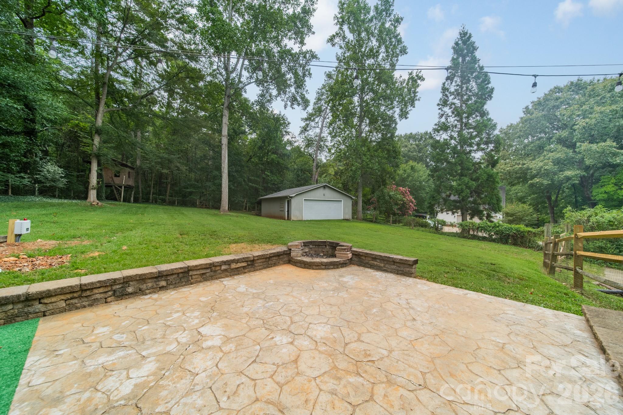 7400 Sample Road Property Photo 34
