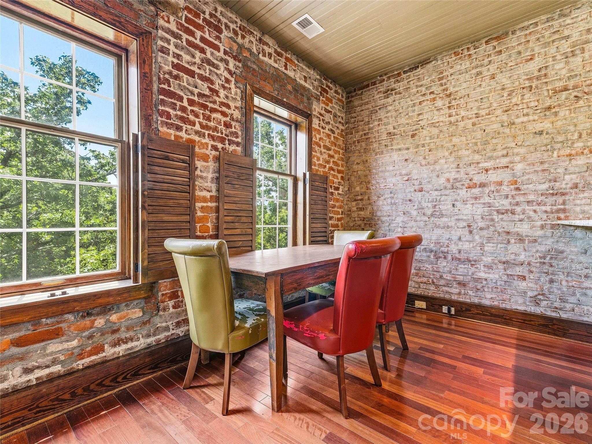 33 Patton Avenue 301 Property Photo 11