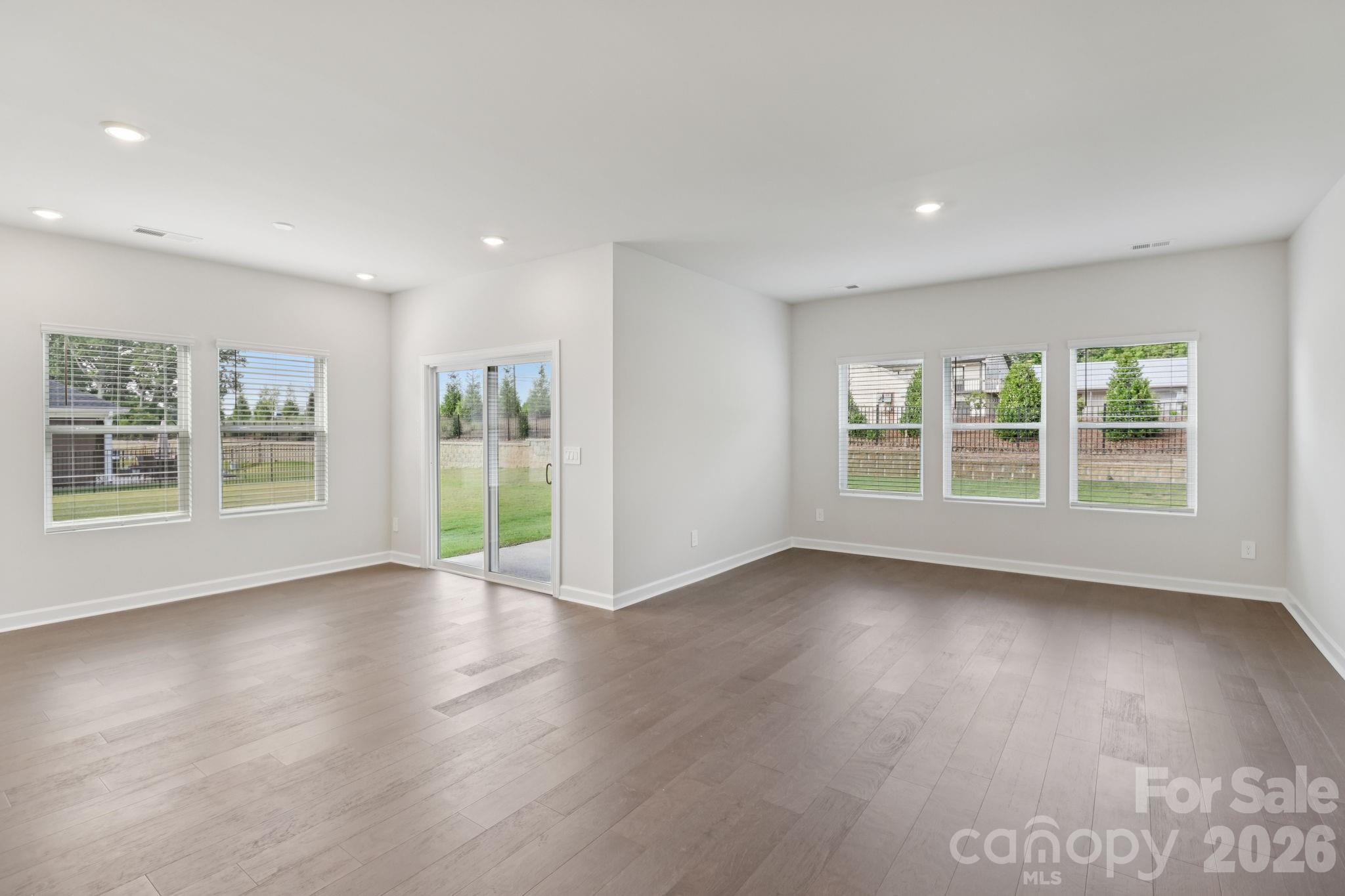 1607 Harper Landing Boulevard Property Photo 9
