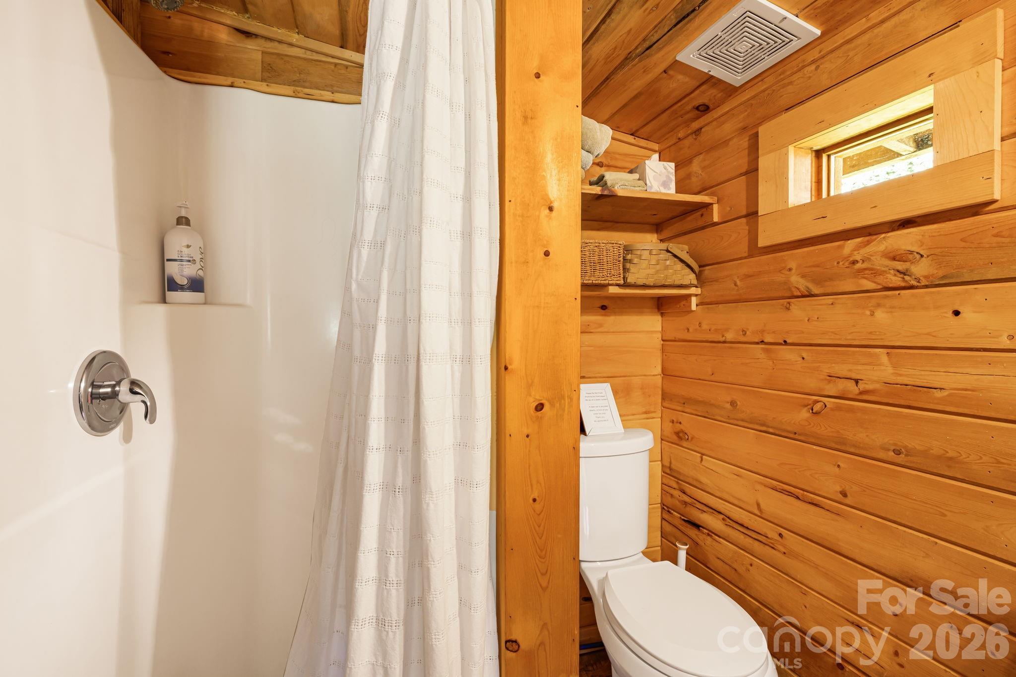 107 111 Hougie Heaven Lane Property Photo 16