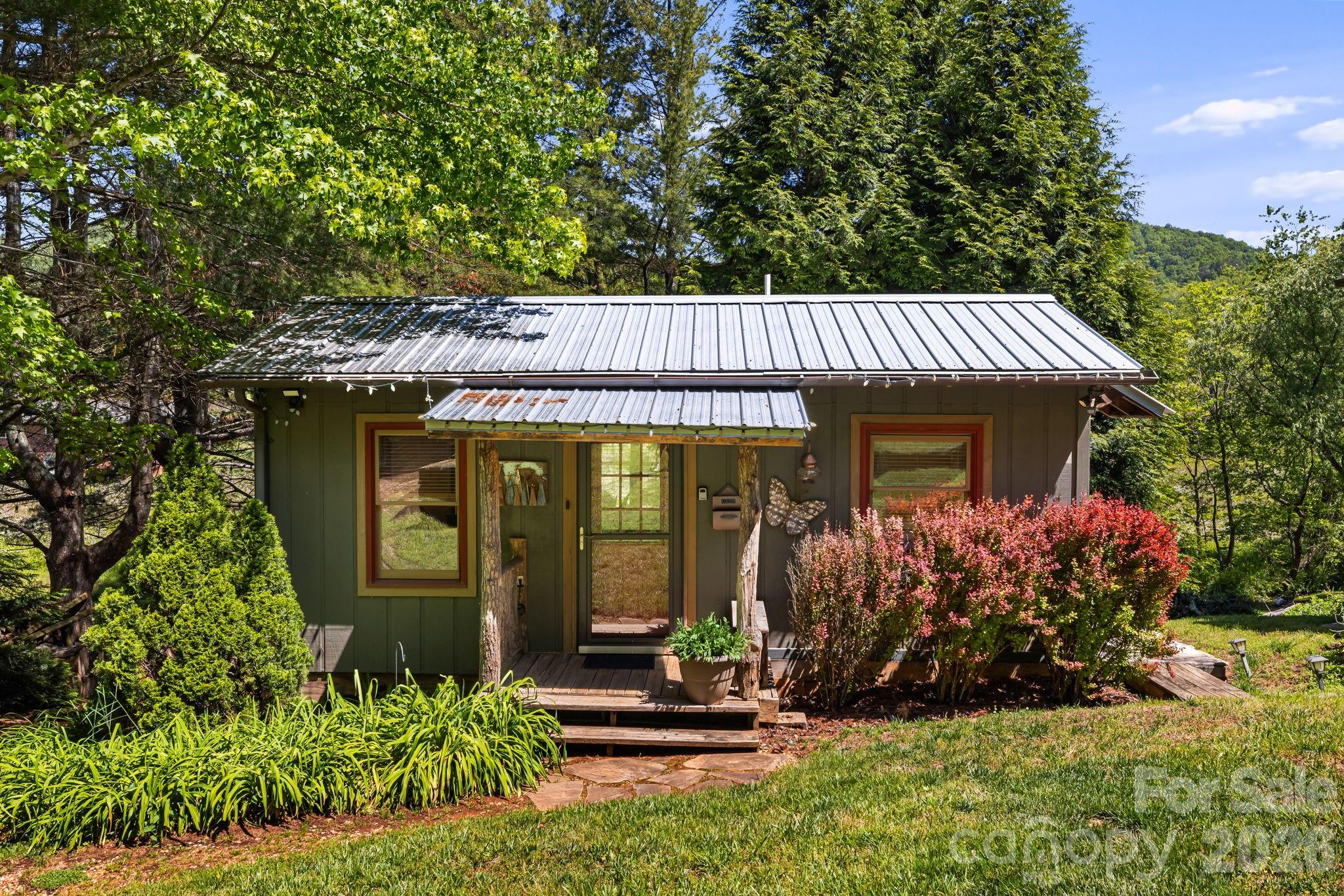 107 111 Hougie Heaven Lane Property Photo 23