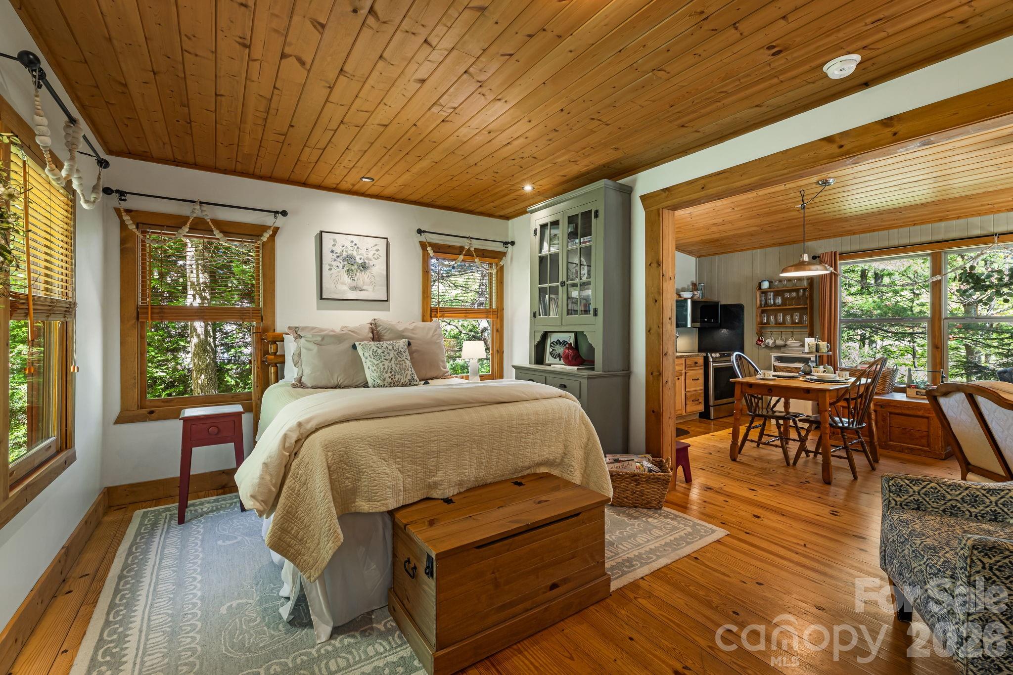 107 111 Hougie Heaven Lane Property Photo 32