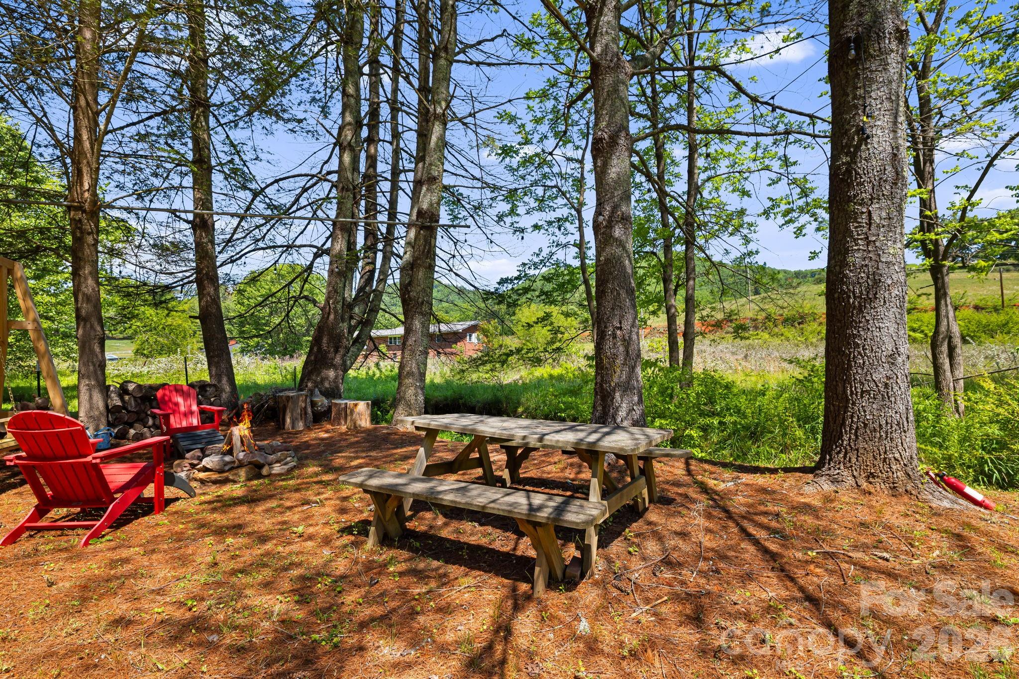 107 111 Hougie Heaven Lane Property Photo 47