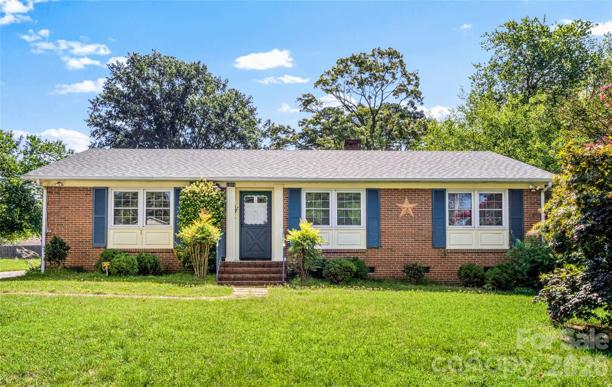 1604 Grantham Drive Property Photo 1