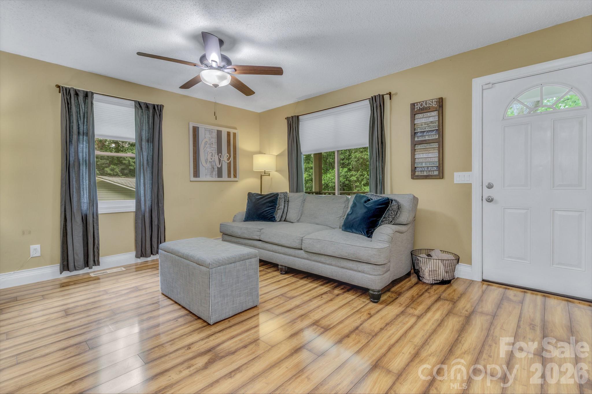 18 Mctindal Circle Property Photo 6
