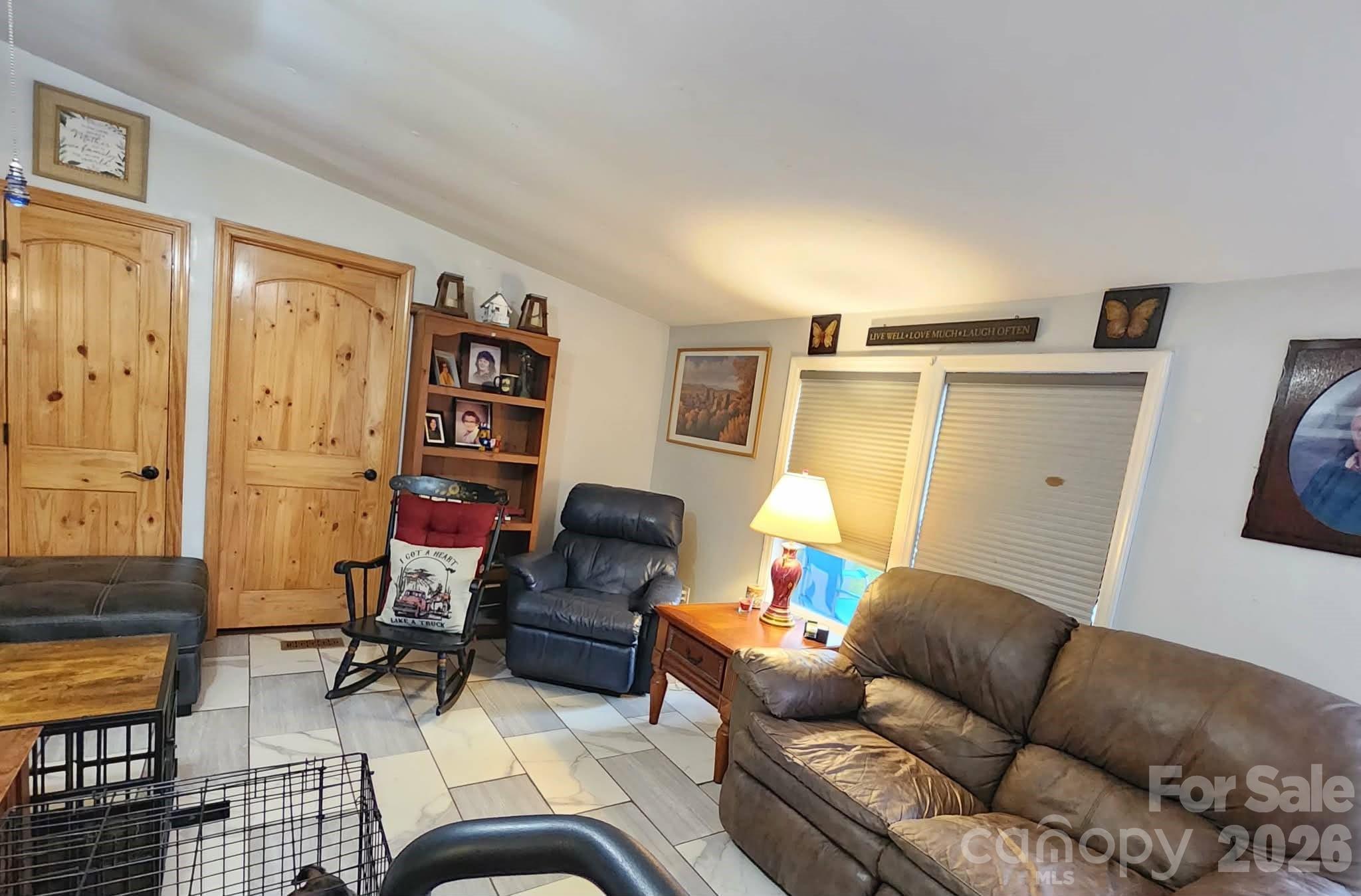 345 Hyatt Street Property Photo 4