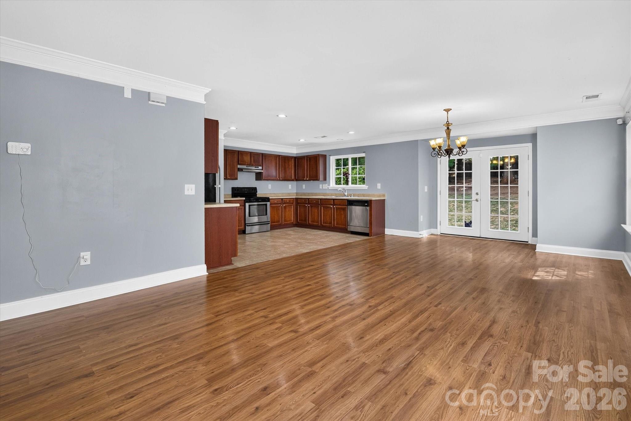 442 Tribune Drive Property Photo 7