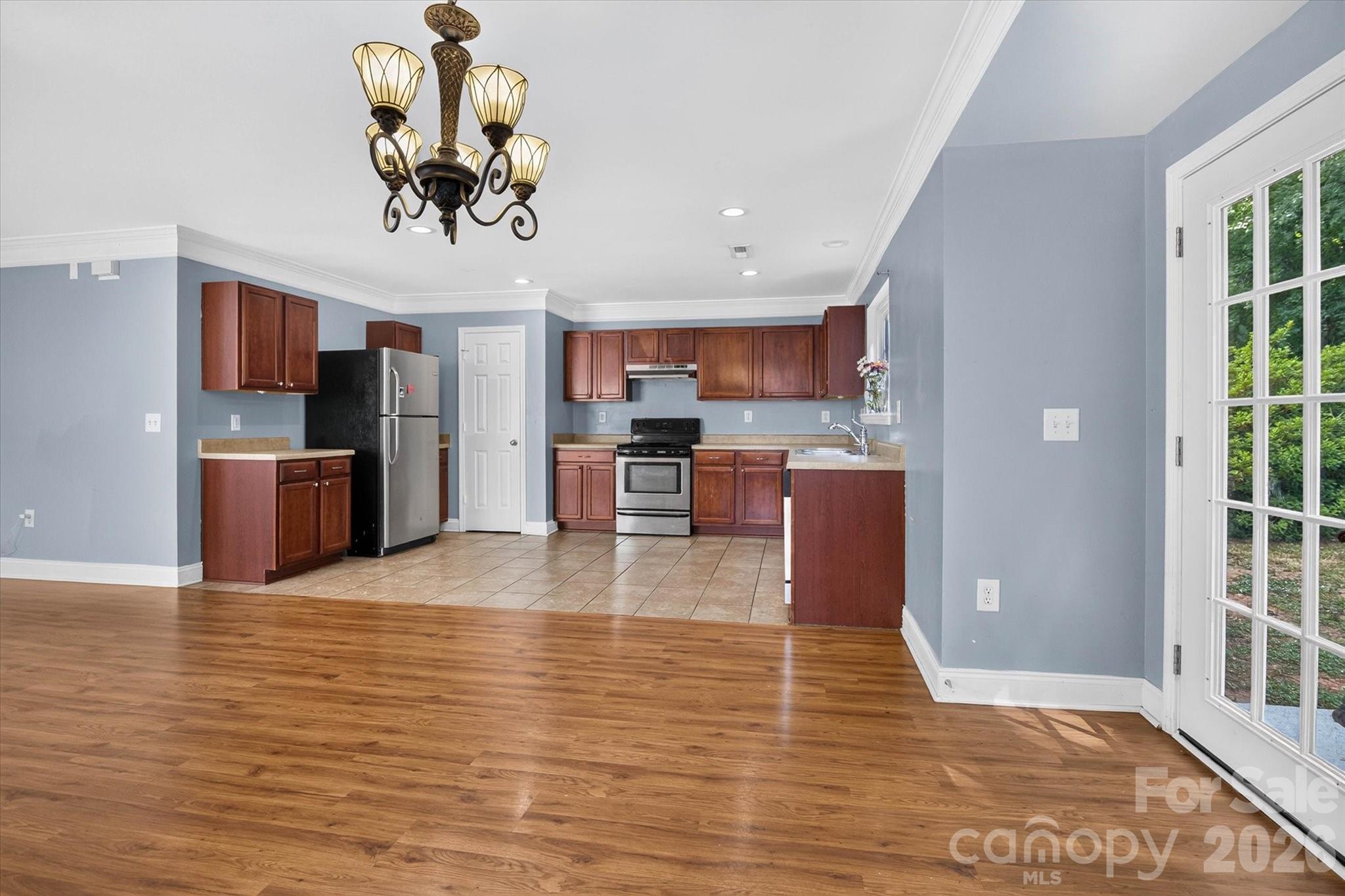 442 Tribune Drive Property Photo 10