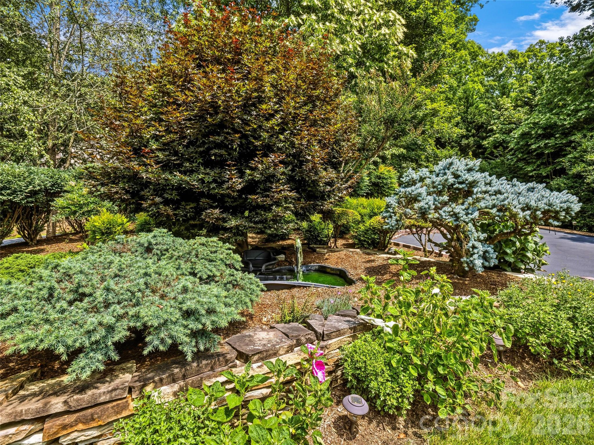 200 Teaberry Lane Property Photo 6