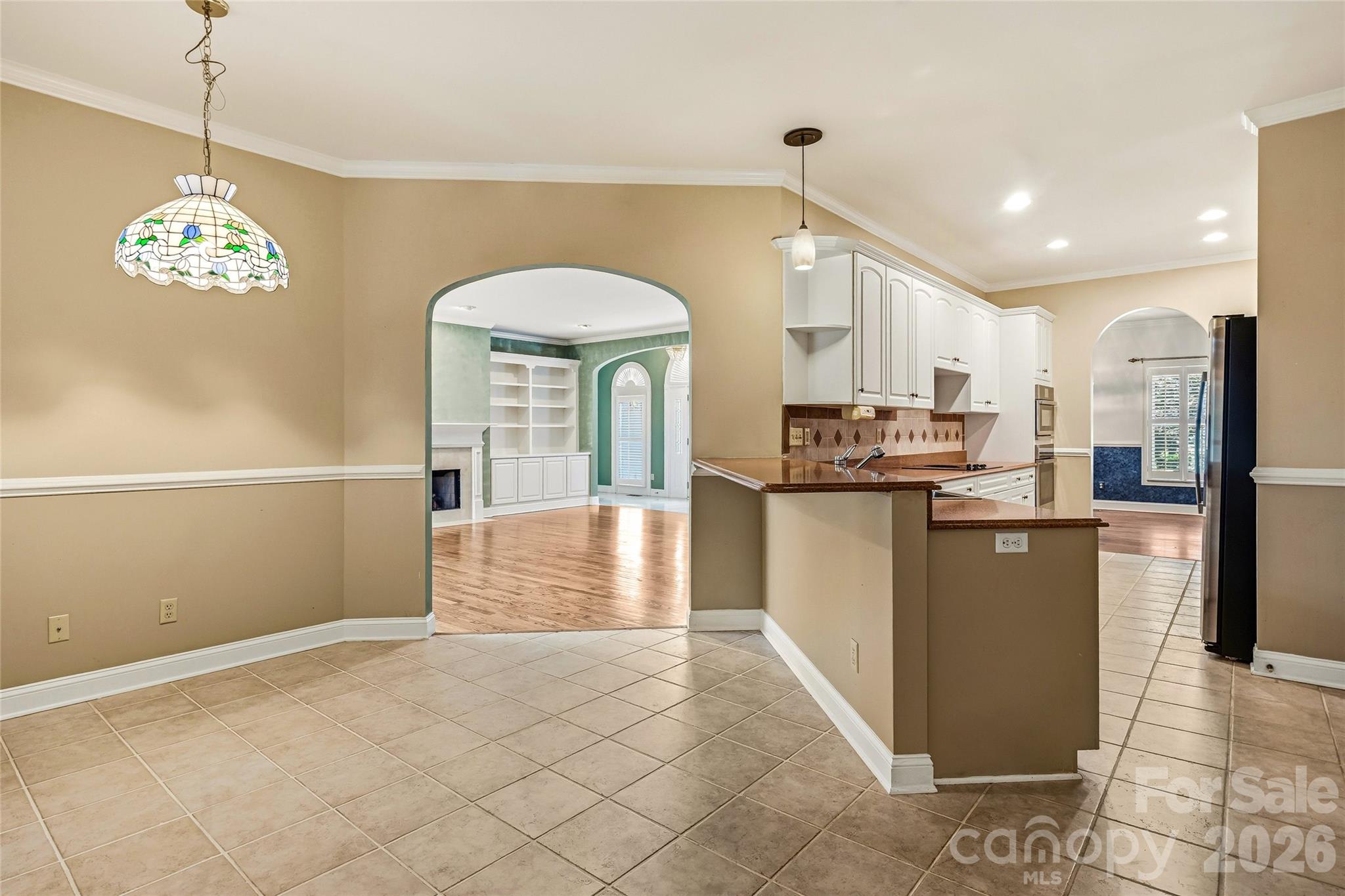 200 Teaberry Lane Property Photo 7