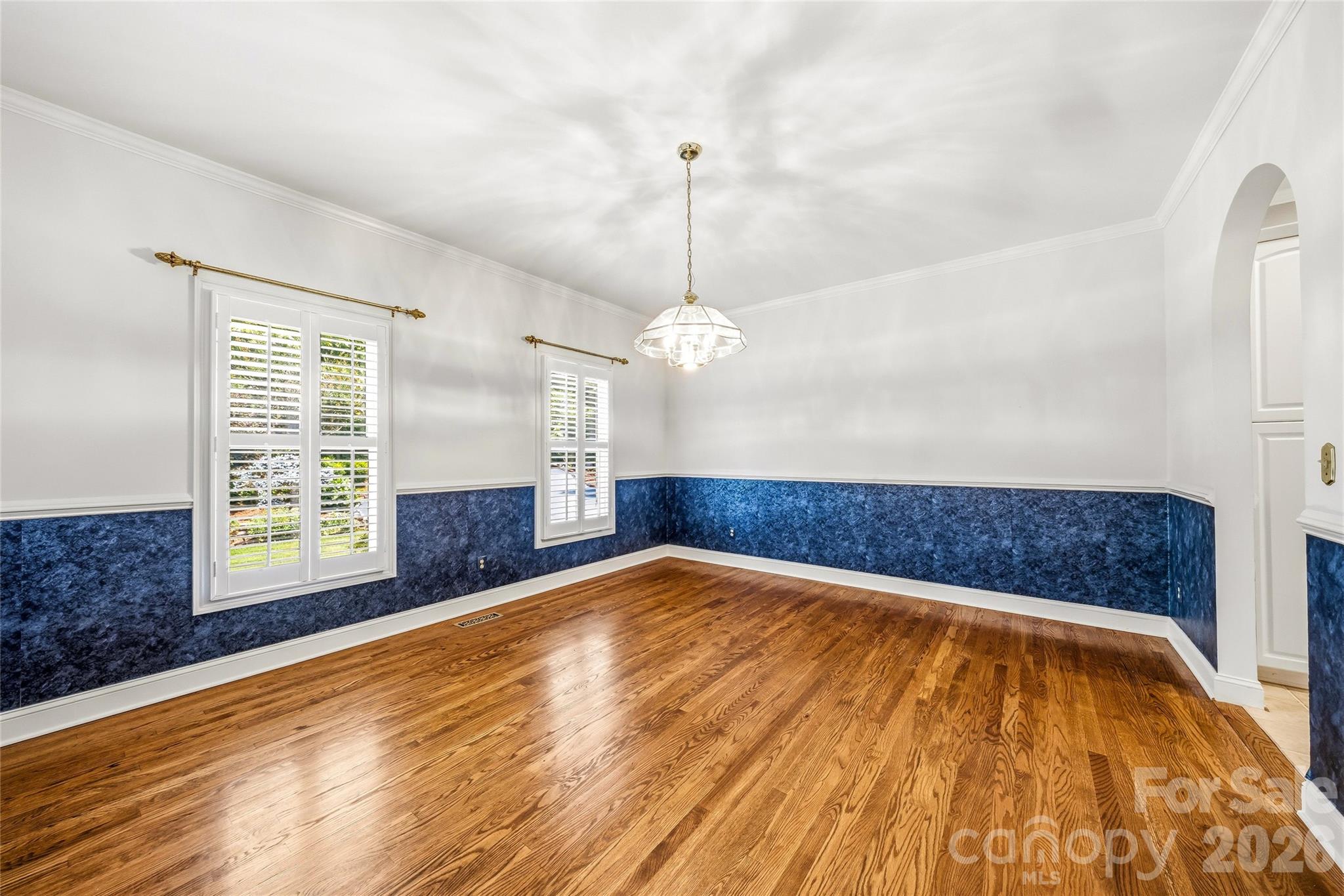 200 Teaberry Lane Property Photo 10