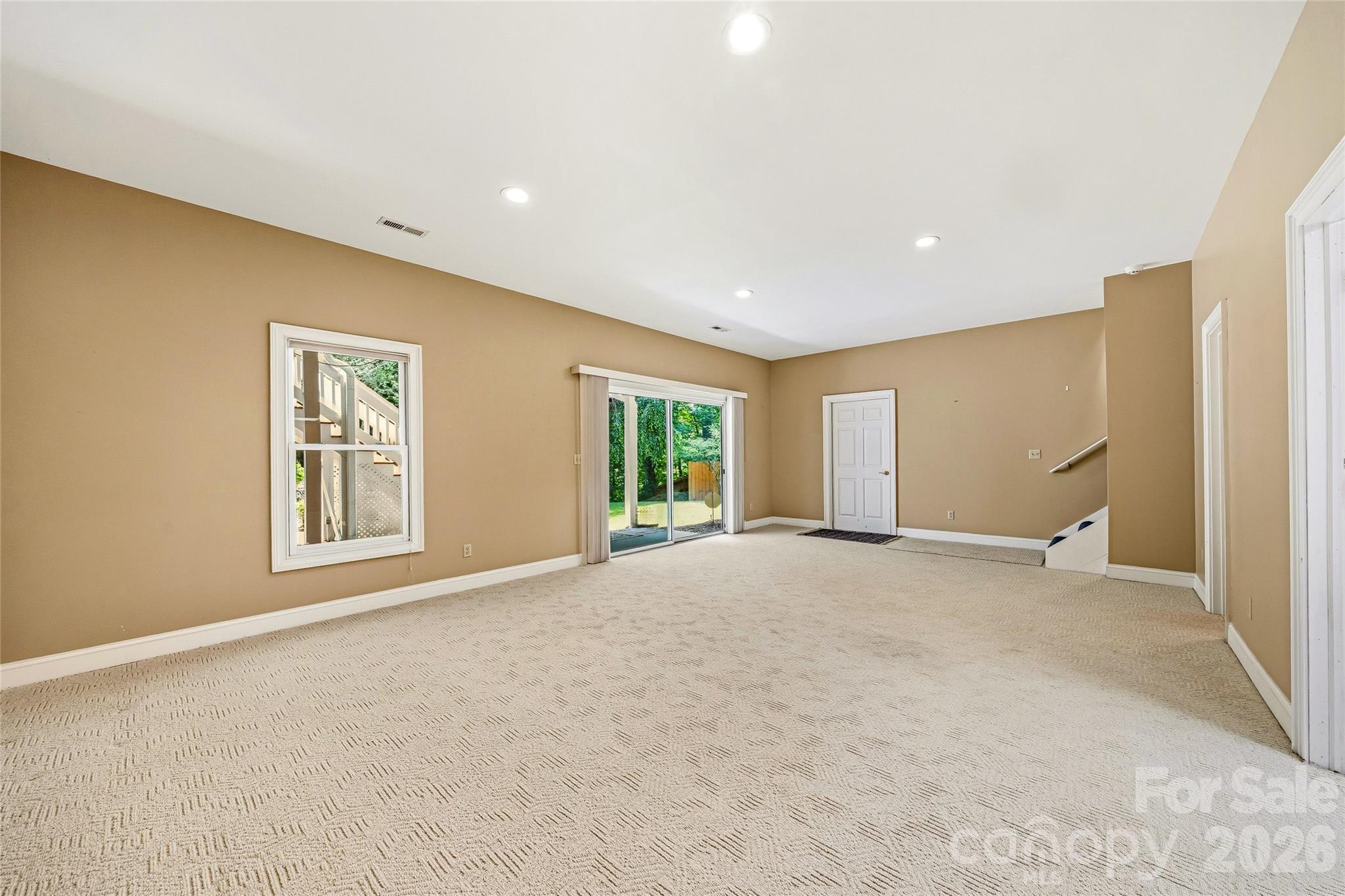 200 Teaberry Lane Property Photo 19