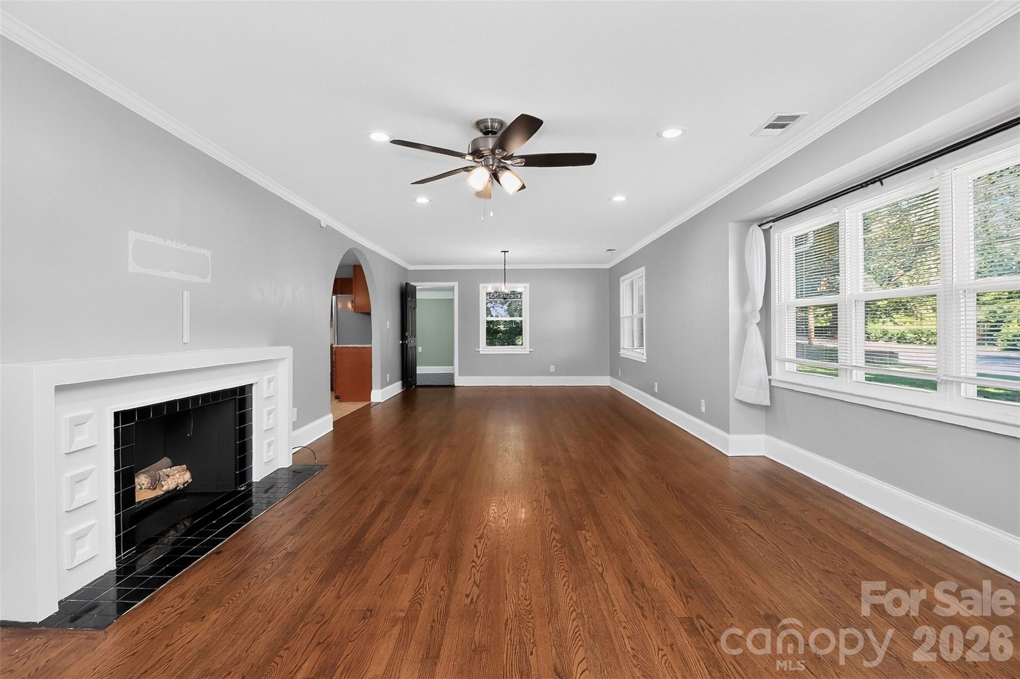 704 Lancaster Avenue Property Photo 9