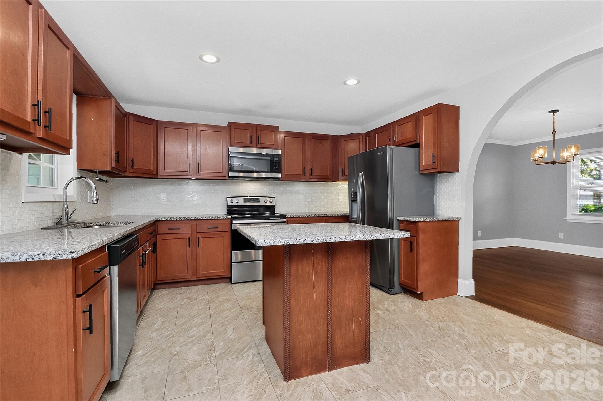 704 Lancaster Avenue Property Photo 14