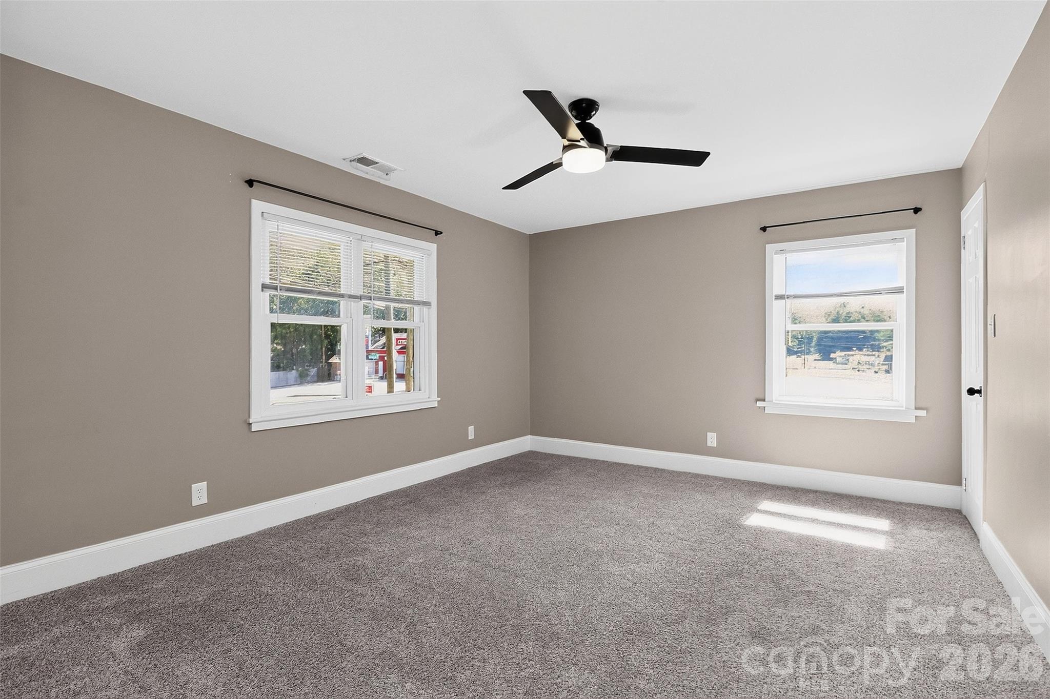 704 Lancaster Avenue Property Photo 30