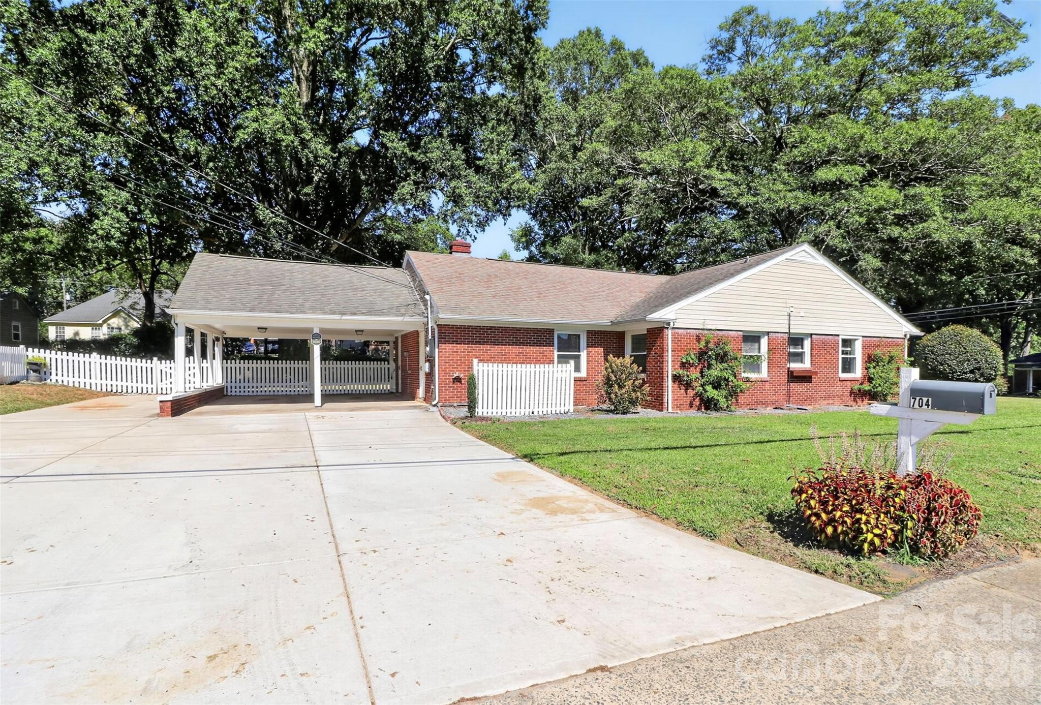 704 Lancaster Avenue Property Photo 46