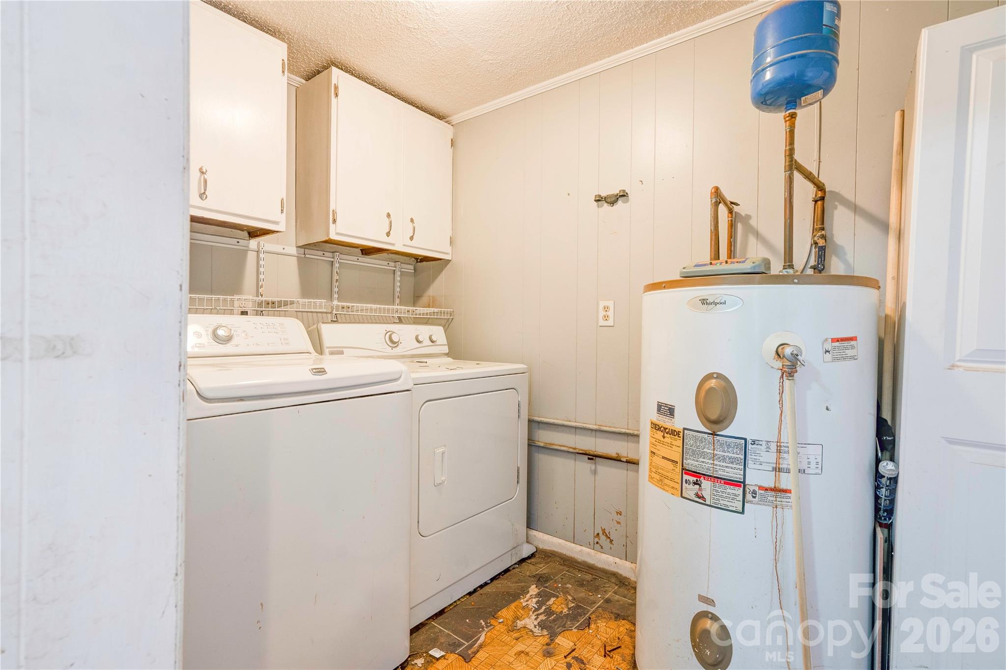 811 Kings Road Property Photo 17