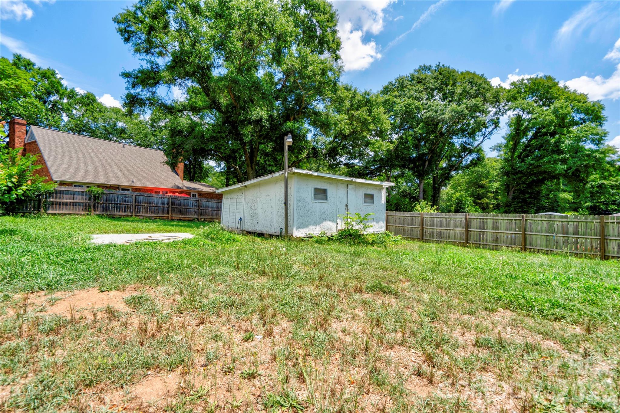 811 Kings Road Property Photo 28