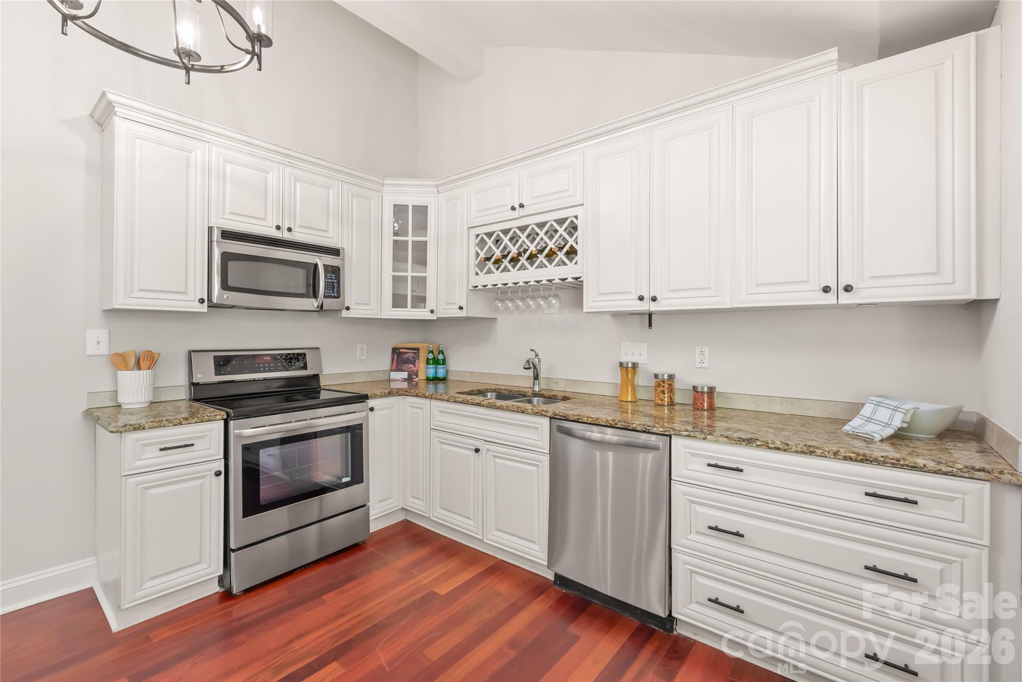 10129 Eagle Court Property Photo 14