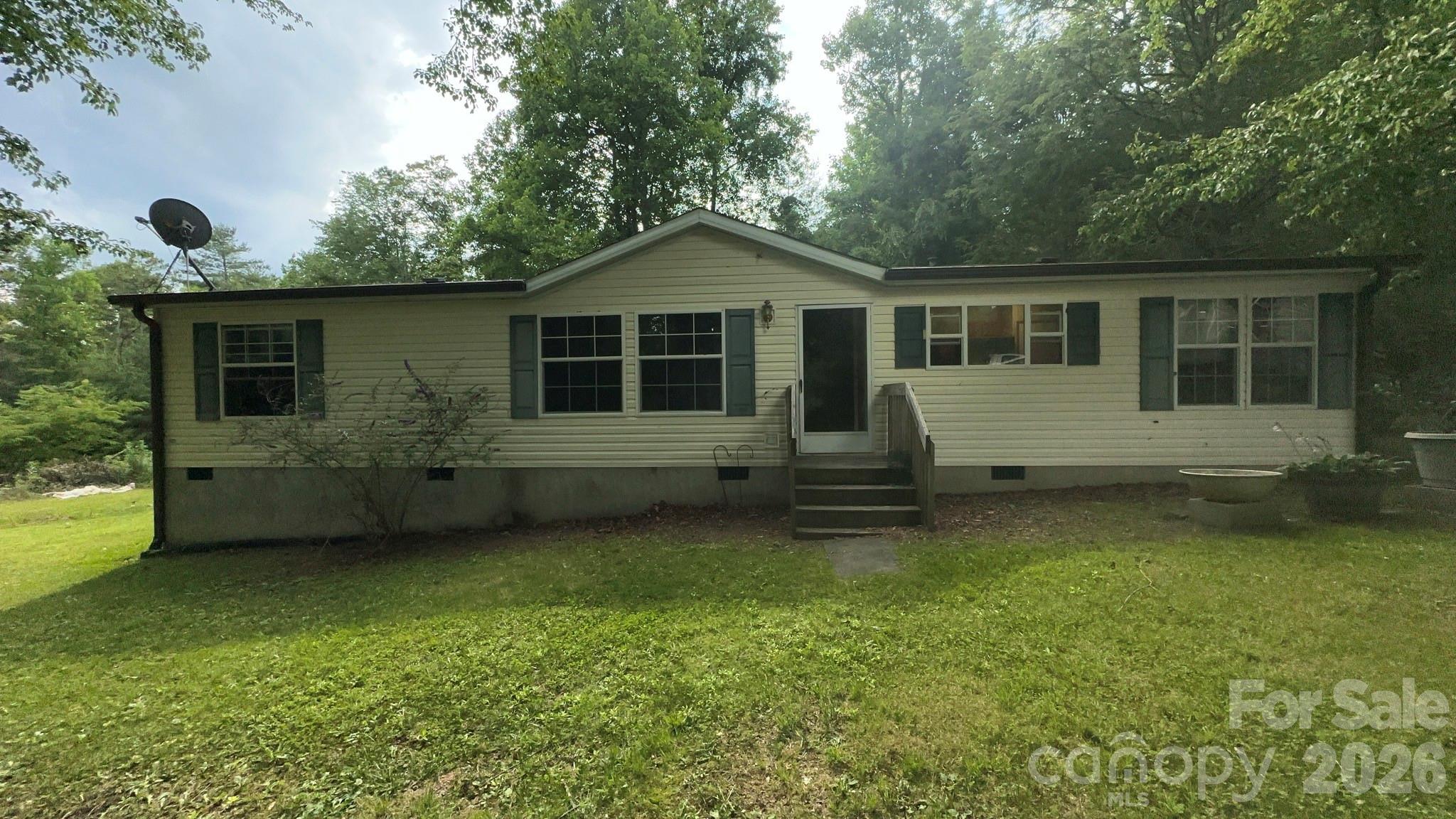294 E Lester Lane Property Photo 1