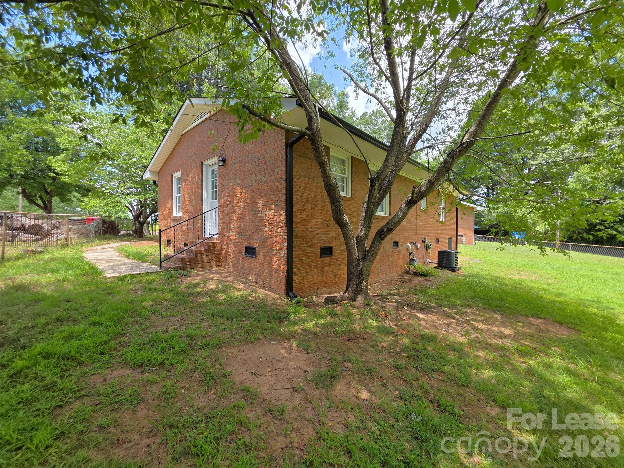 502 Cardinal Court Property Photo 19