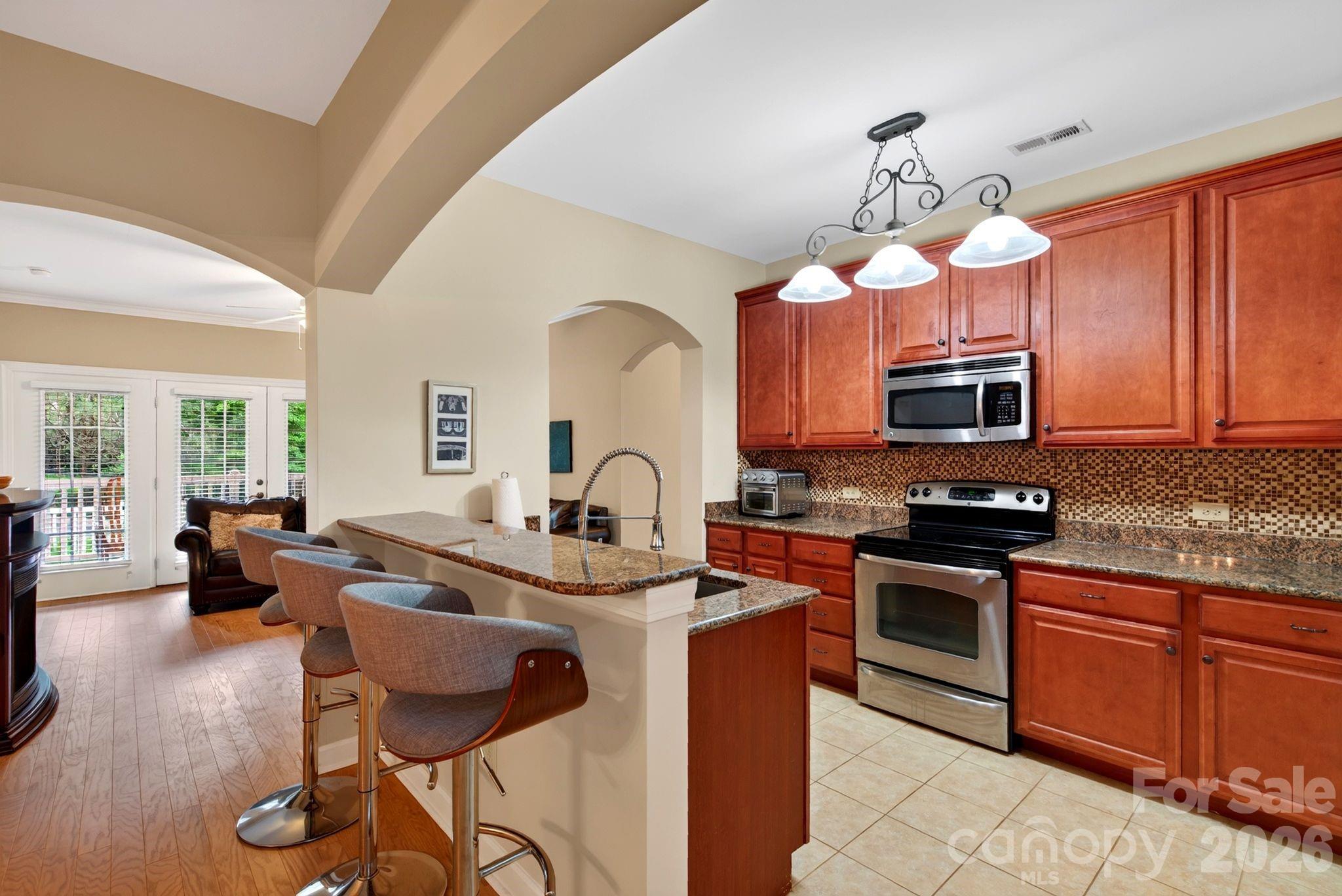 40 Hyannis Drive 202 Property Photo 17