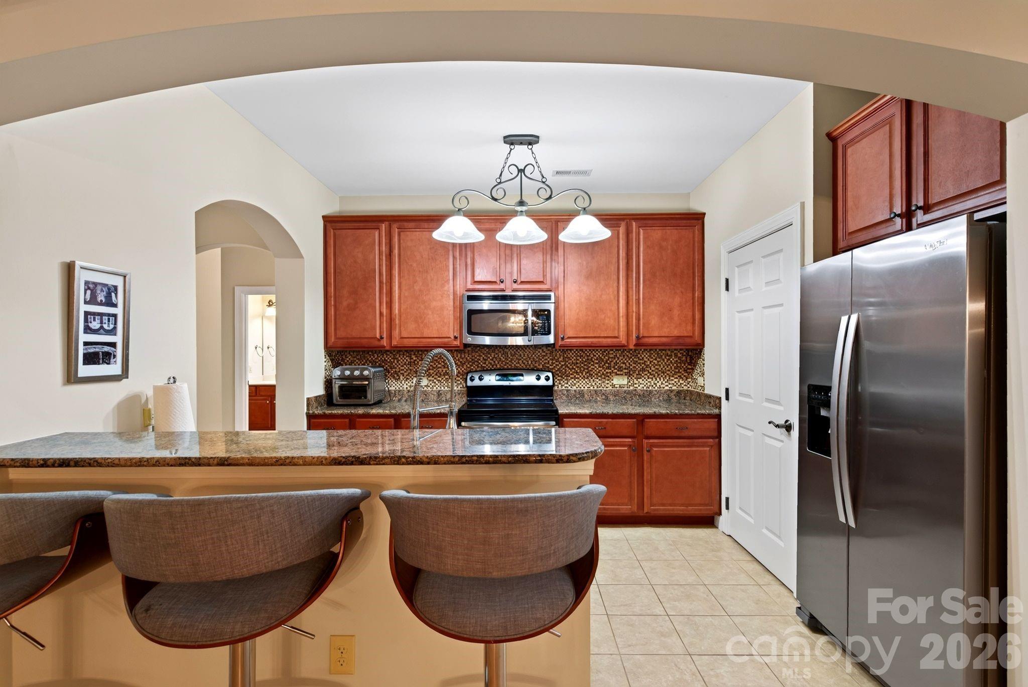 40 Hyannis Drive 202 Property Photo 18