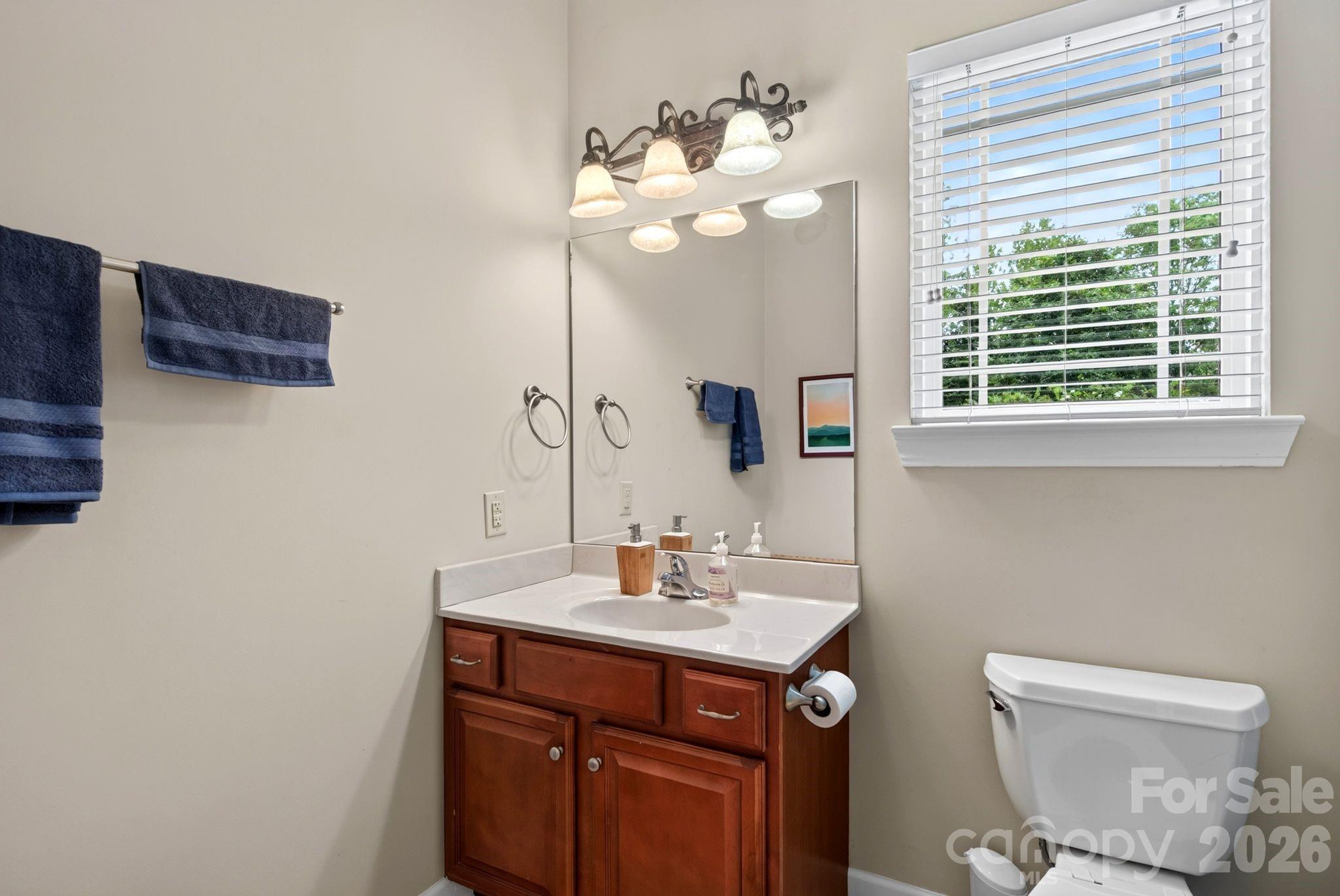 40 Hyannis Drive 202 Property Photo 31