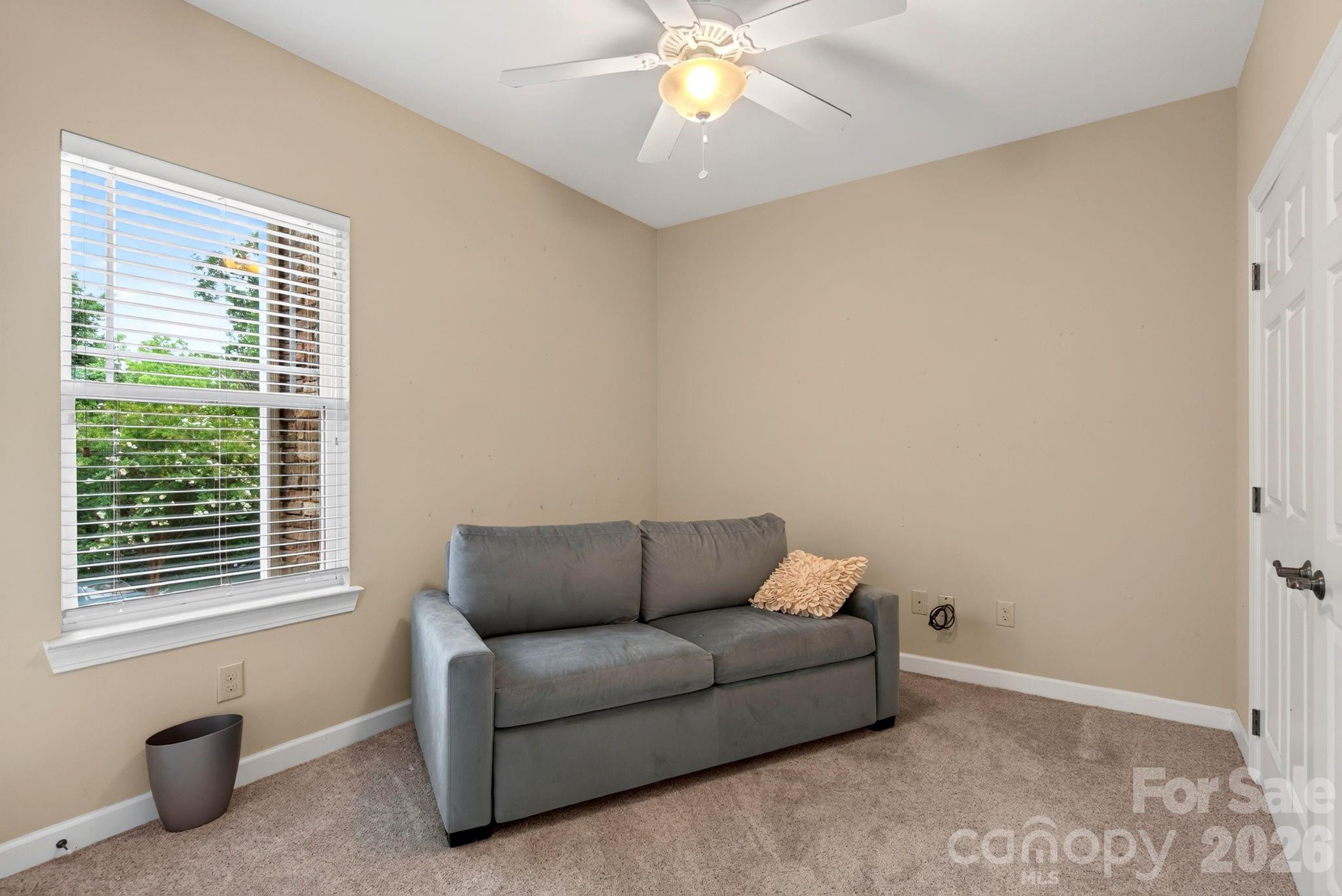 40 Hyannis Drive 202 Property Photo 34