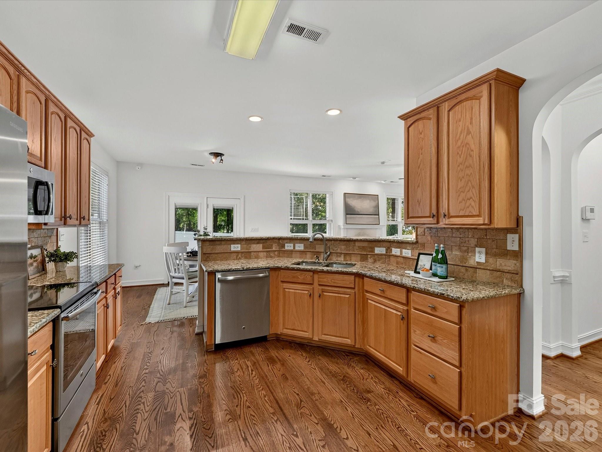 18814 Coachmans Trace Property Photo 10