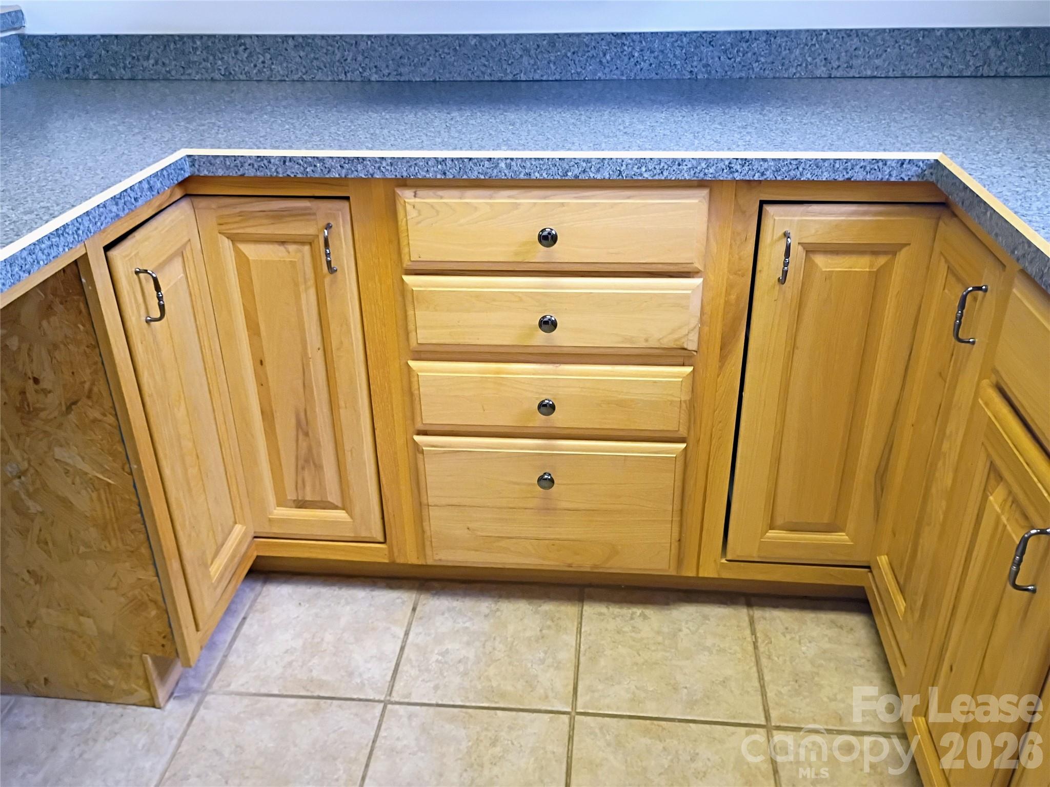 758 Oakland Road Property Photo 16