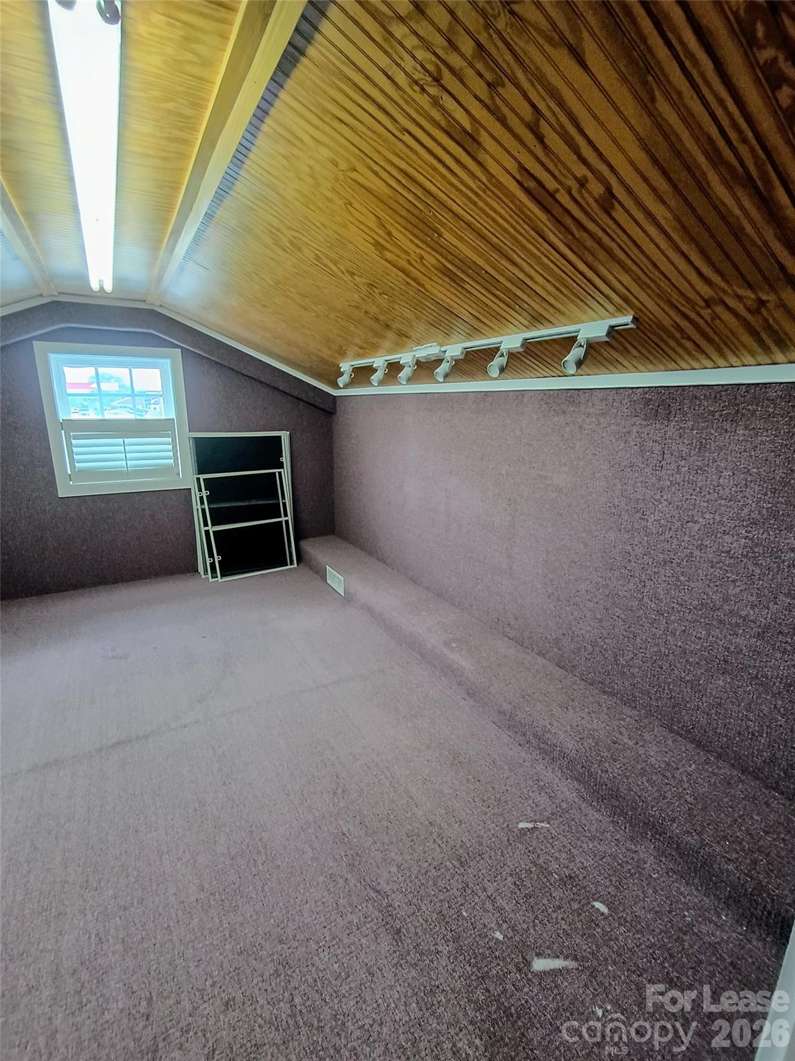 758 Oakland Road Property Photo 28